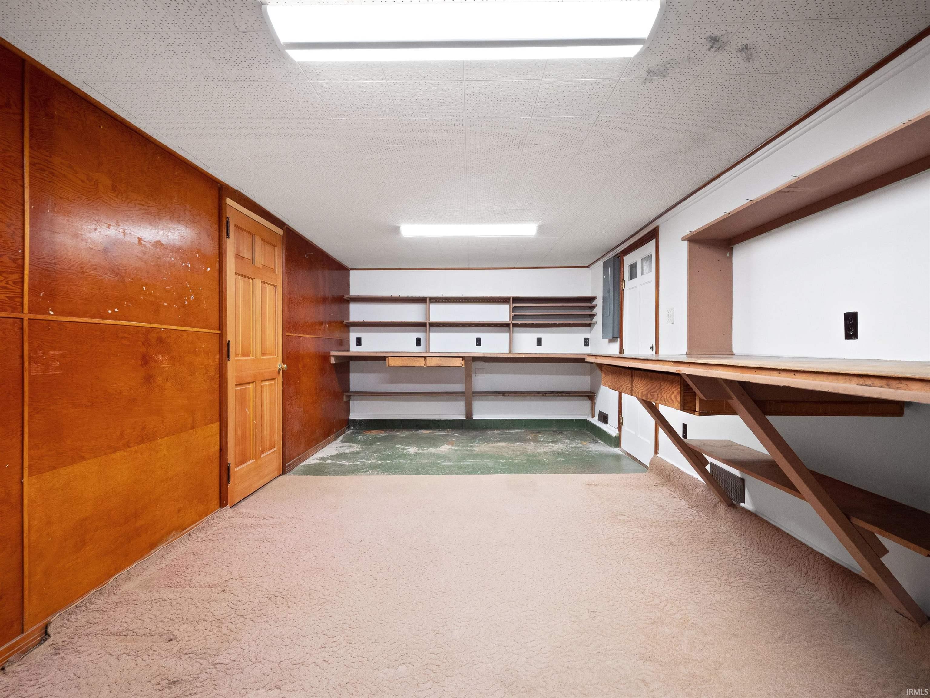 Photo 35 of 910 S Ijams Street