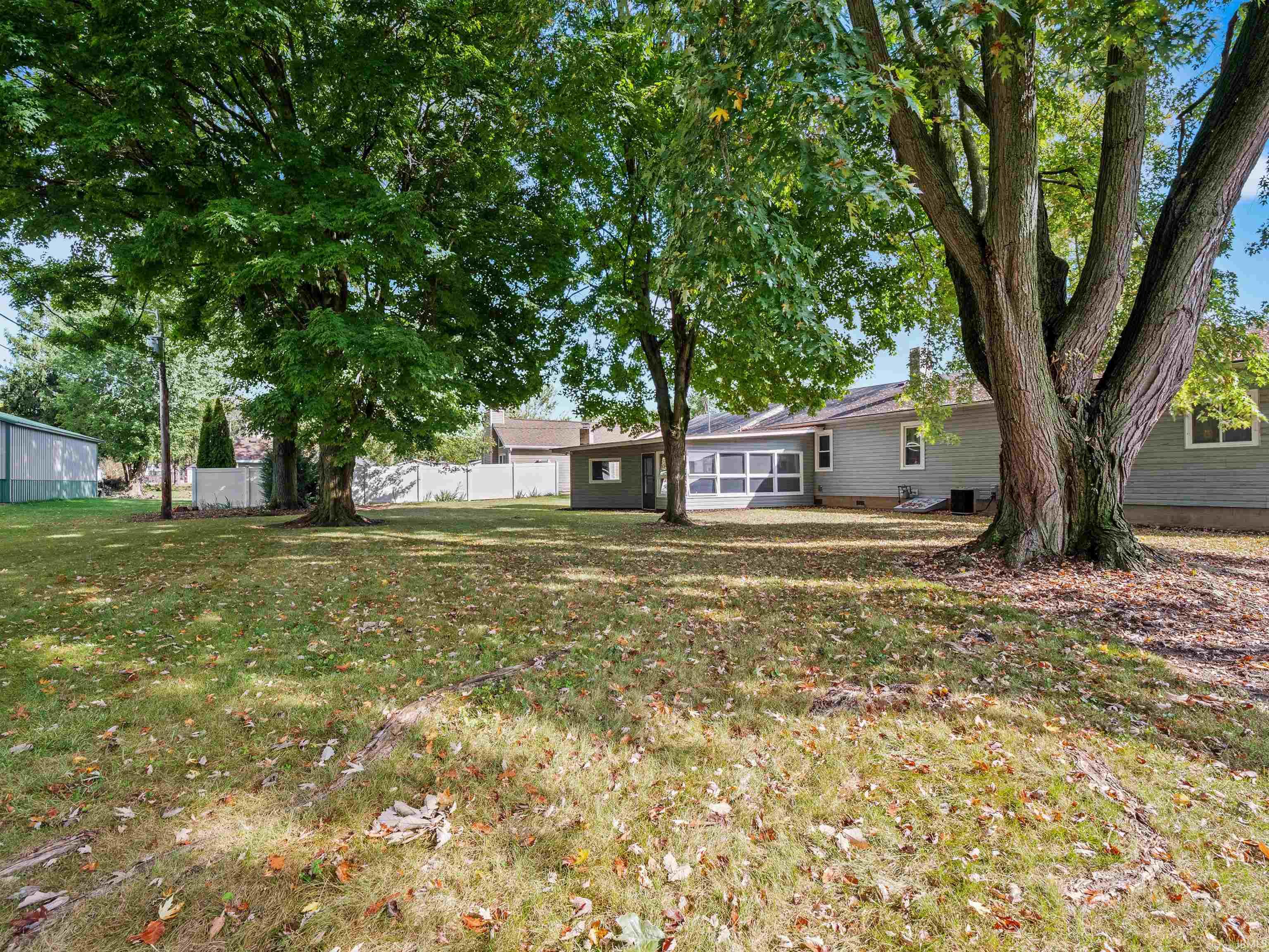 Photo 5 of 910 S Ijams Street