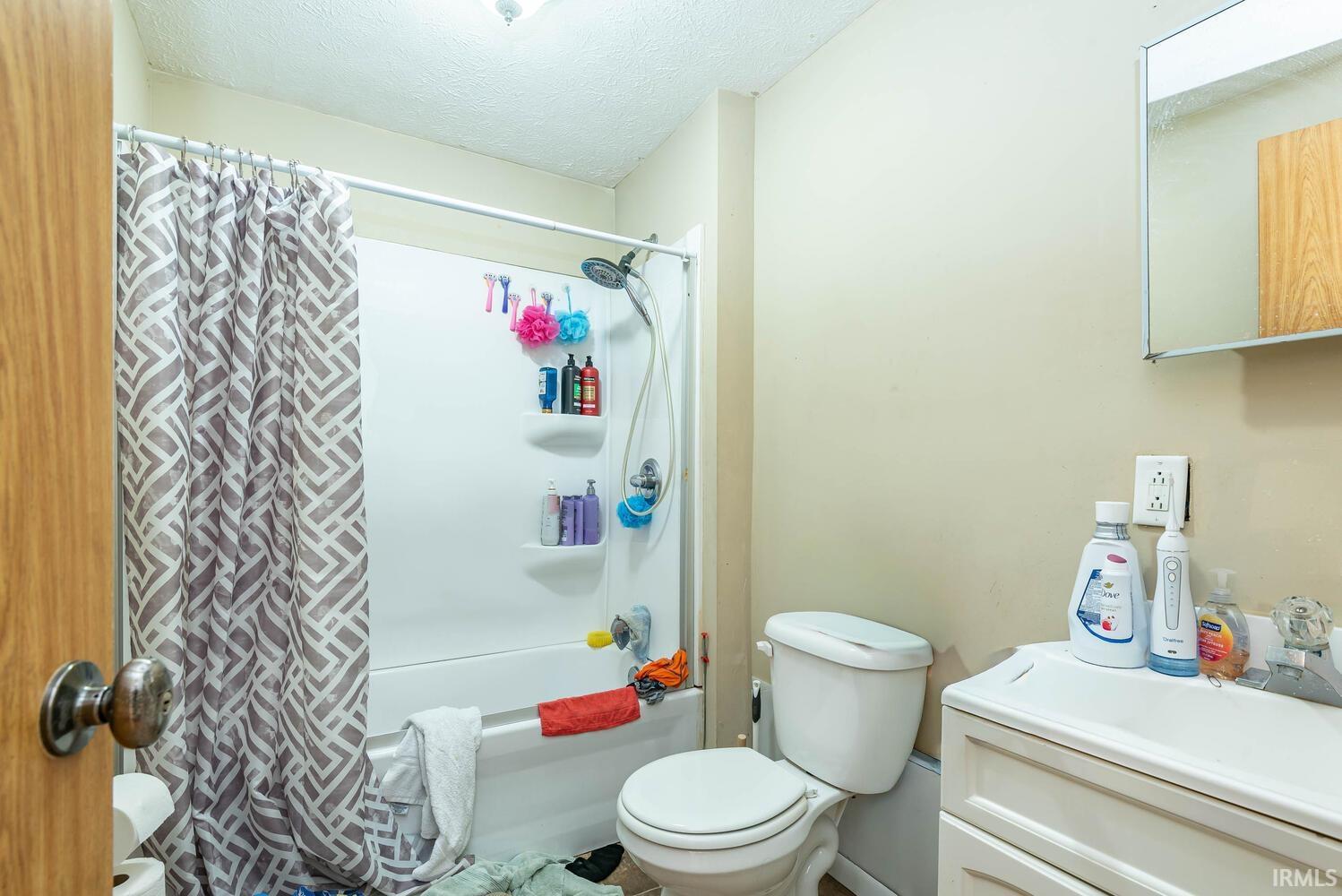 Homes for sale in Bloomington, IN | 621 W 12th St, Bloomington, IN 47404 | MLS# 202540730