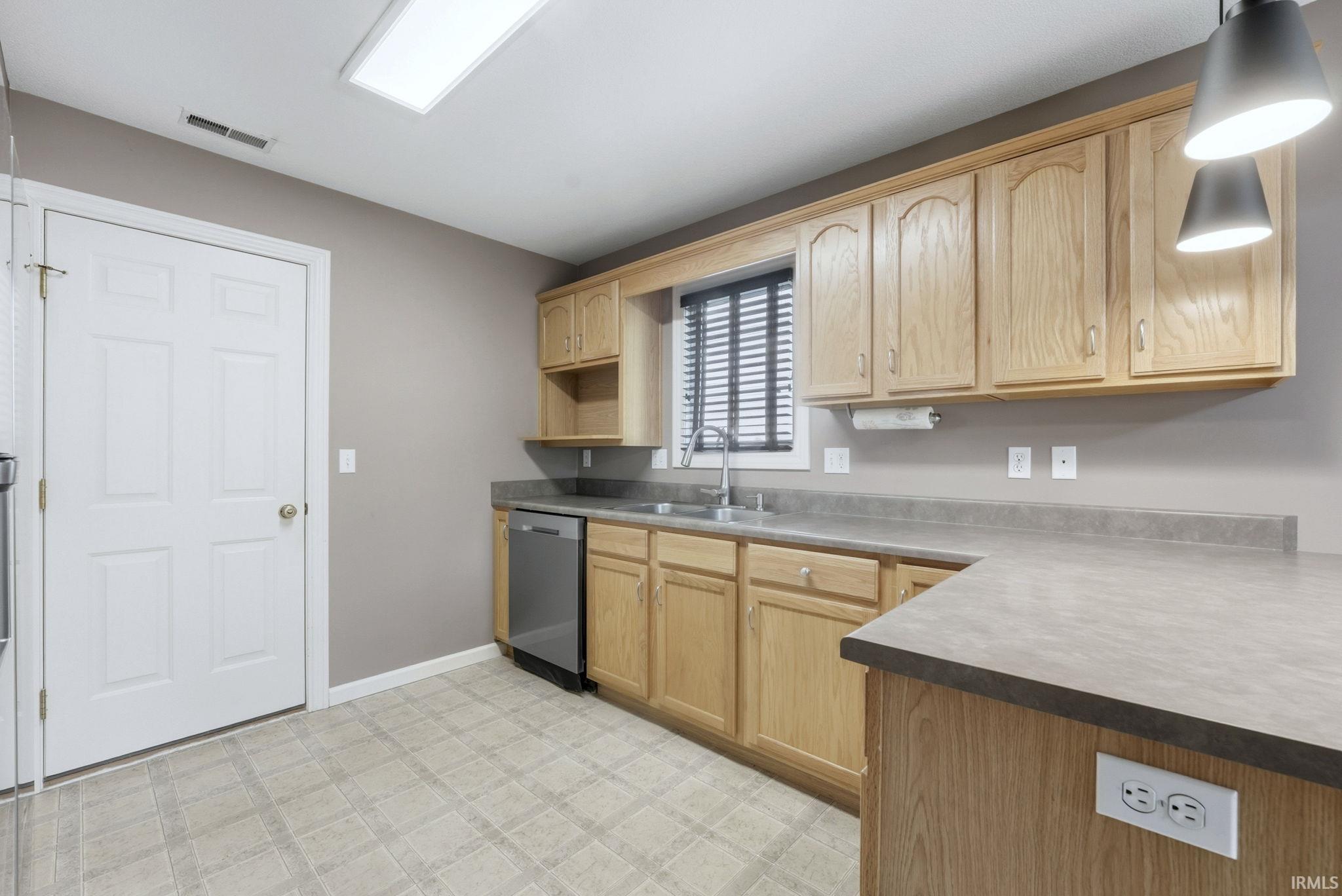 Photo 7 of 7610 Irwin Pines Court