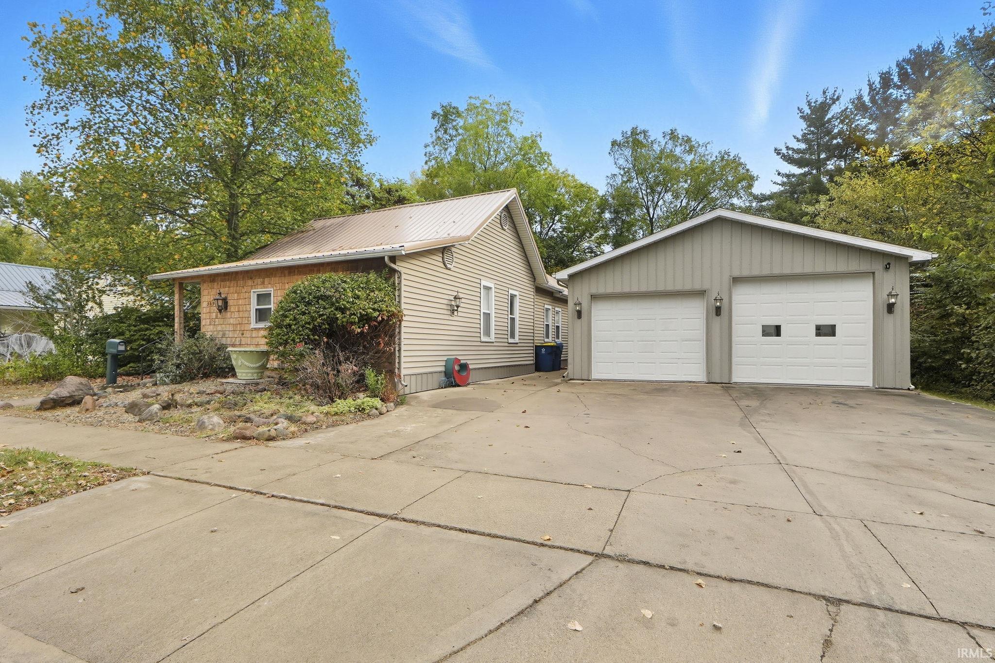 Photo 1 of 309 S Maple Street