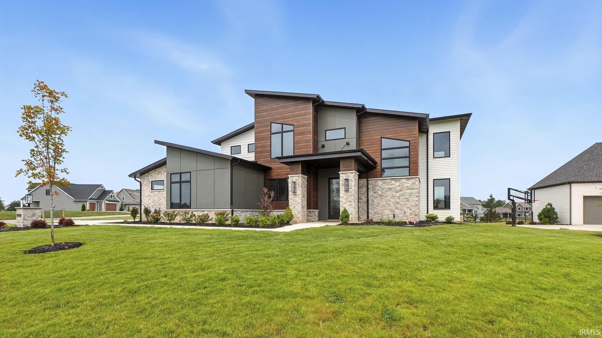 Photo 3 of 10491 Beaugreen Cove