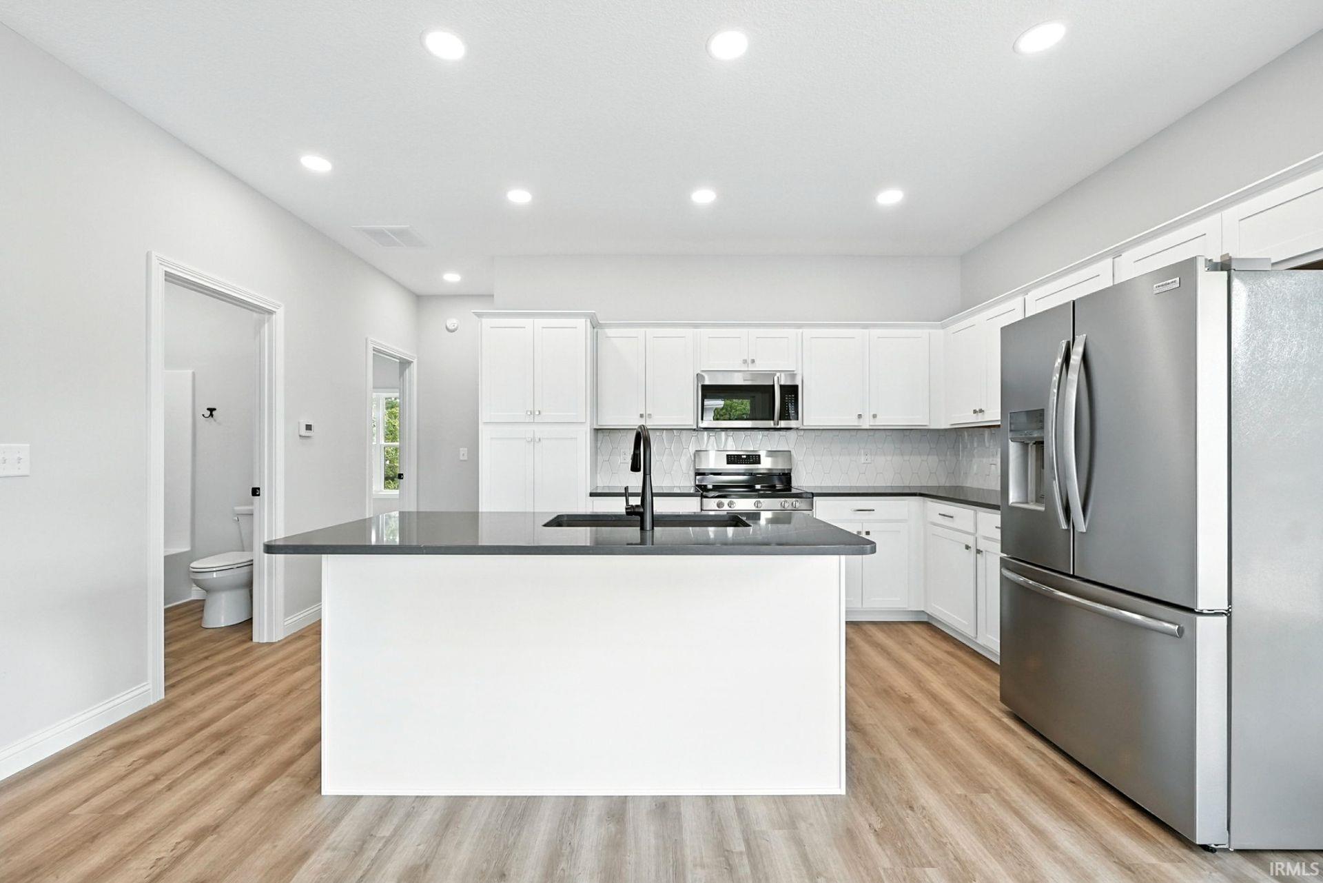 Photo 10 of 1030 S Wayne Street