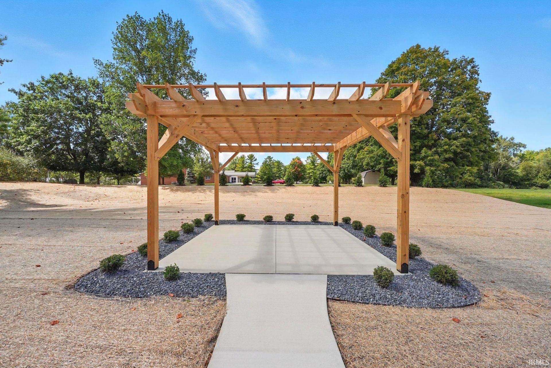 Photo 4 of 1030 S Wayne Street