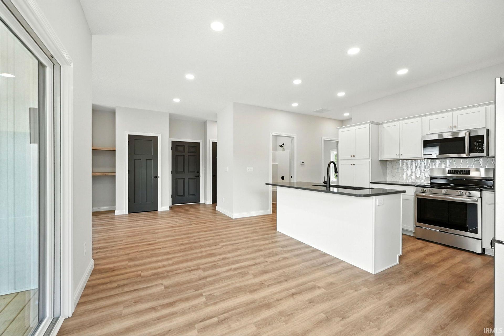 Photo 5 of 1030 S Wayne Street