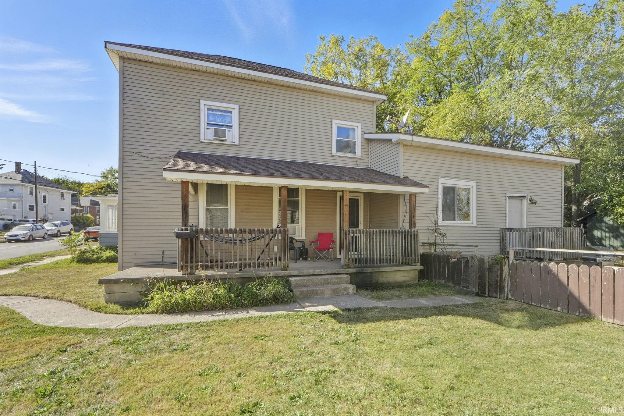 Photo 1 of 736 Woodlawn Avenue