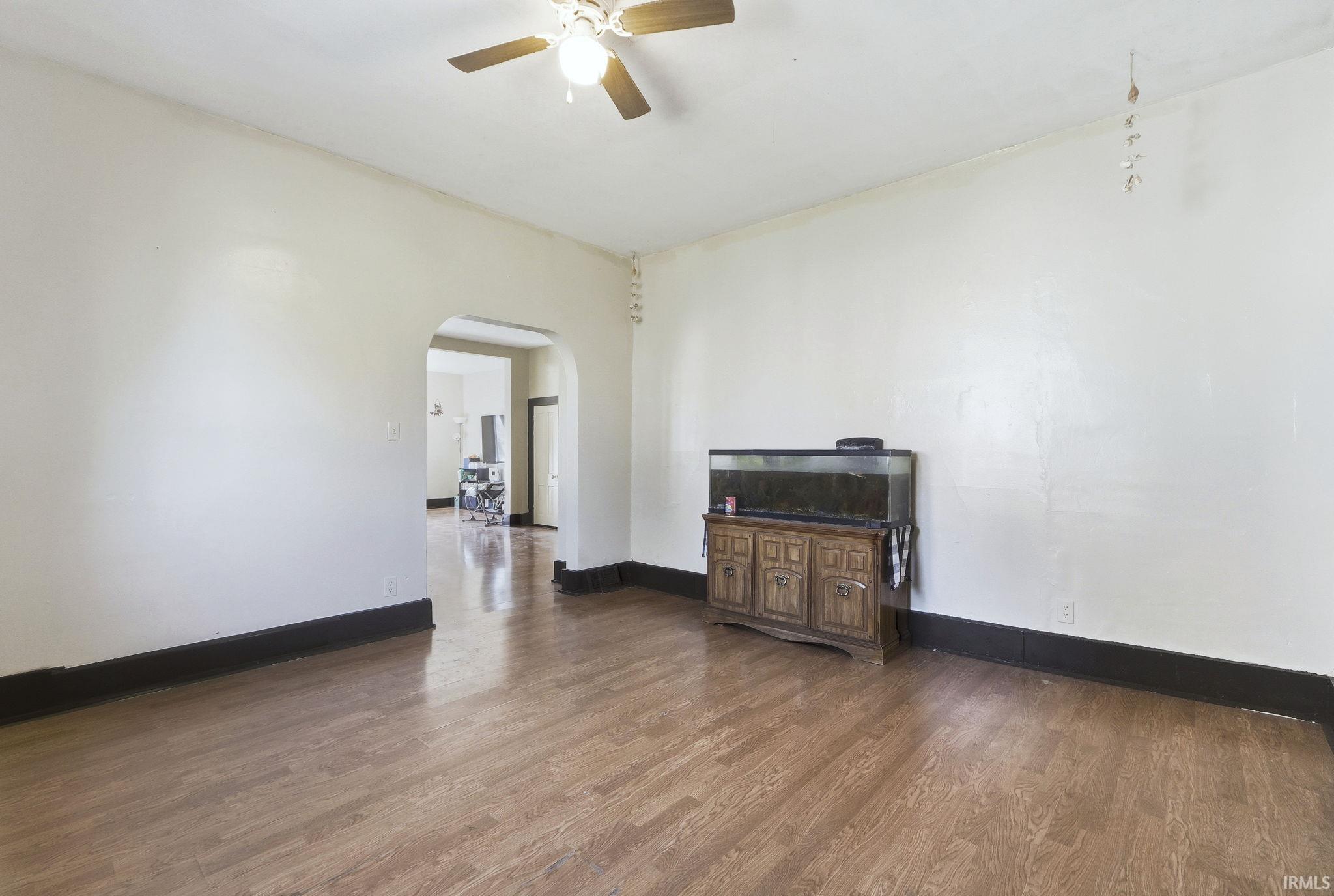 Photo 10 of 736 Woodlawn Avenue