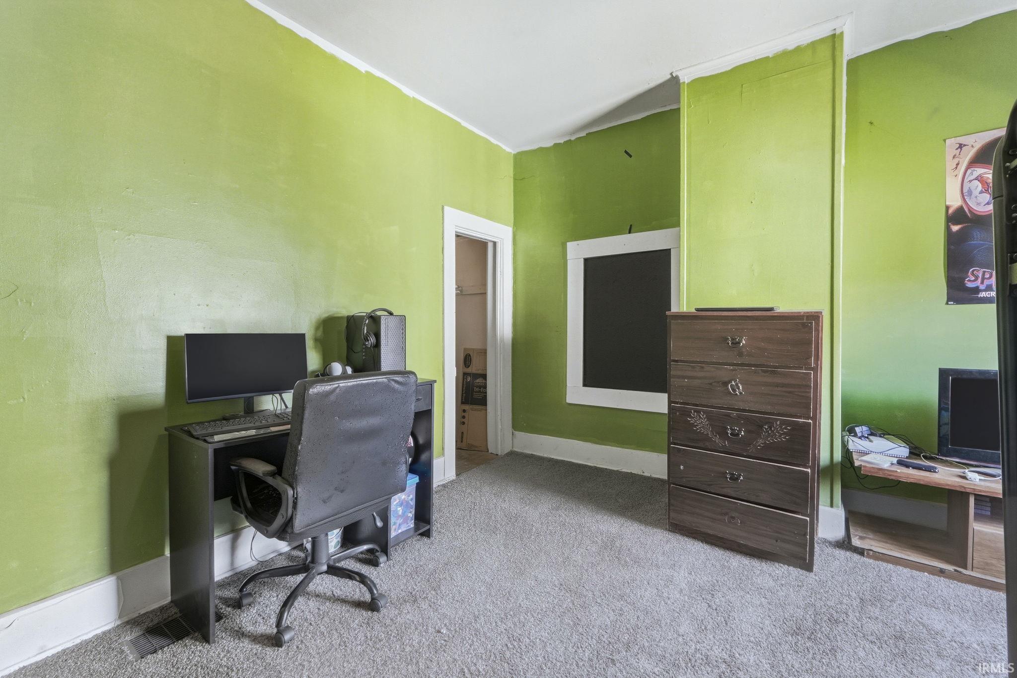 Photo 19 of 736 Woodlawn Avenue