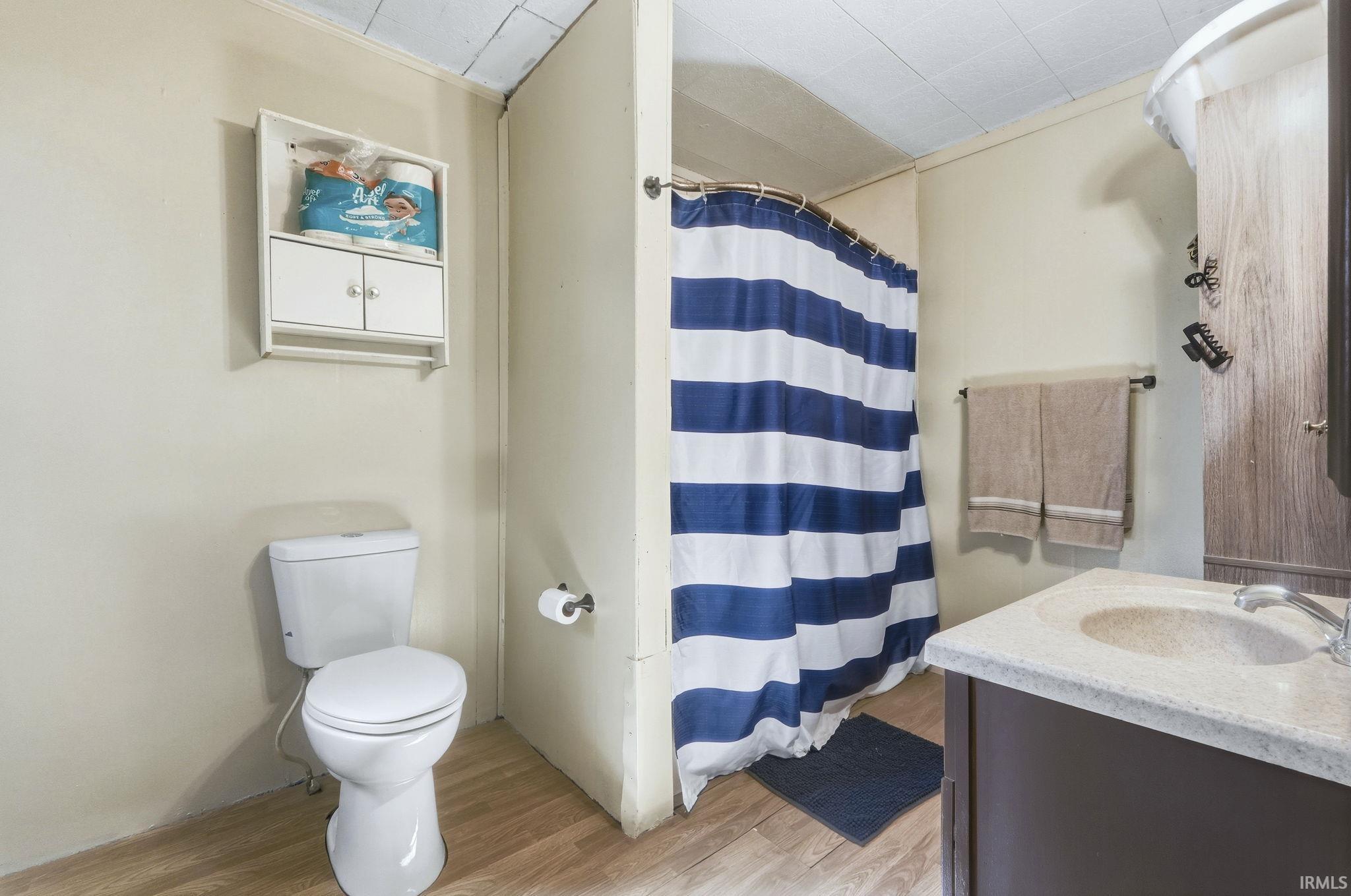 Photo 25 of 736 Woodlawn Avenue