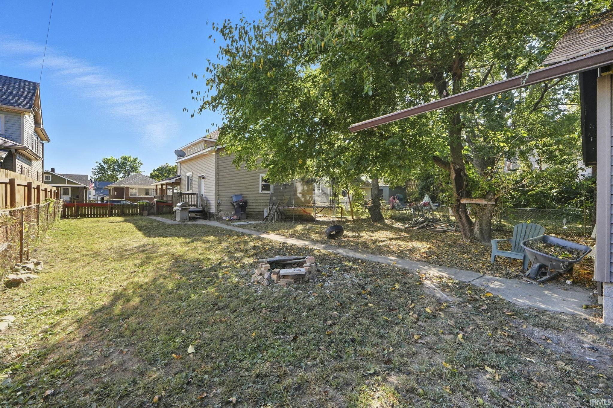 Photo 33 of 736 Woodlawn Avenue