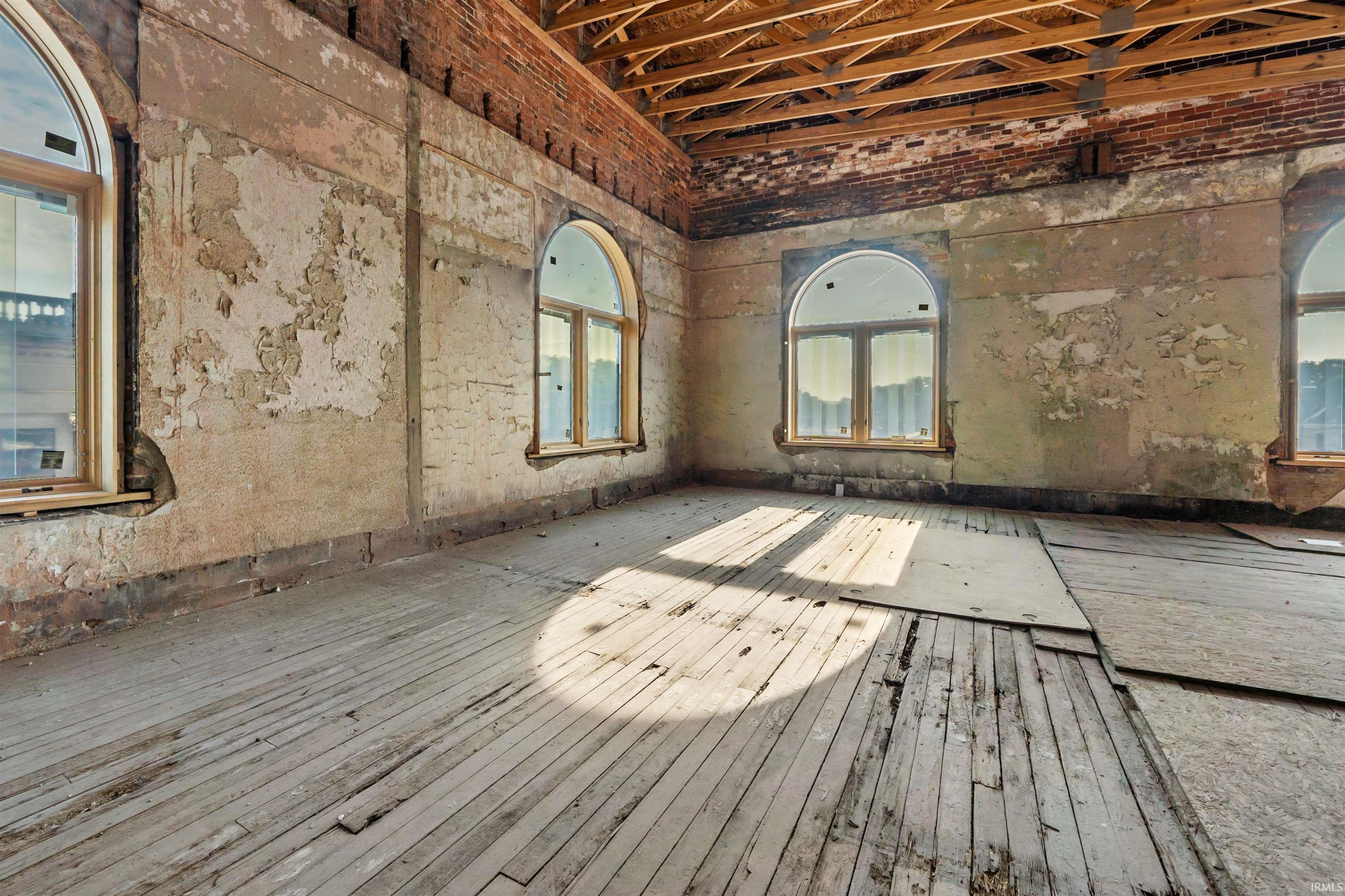 Photo 22 of 1 W Canal Street