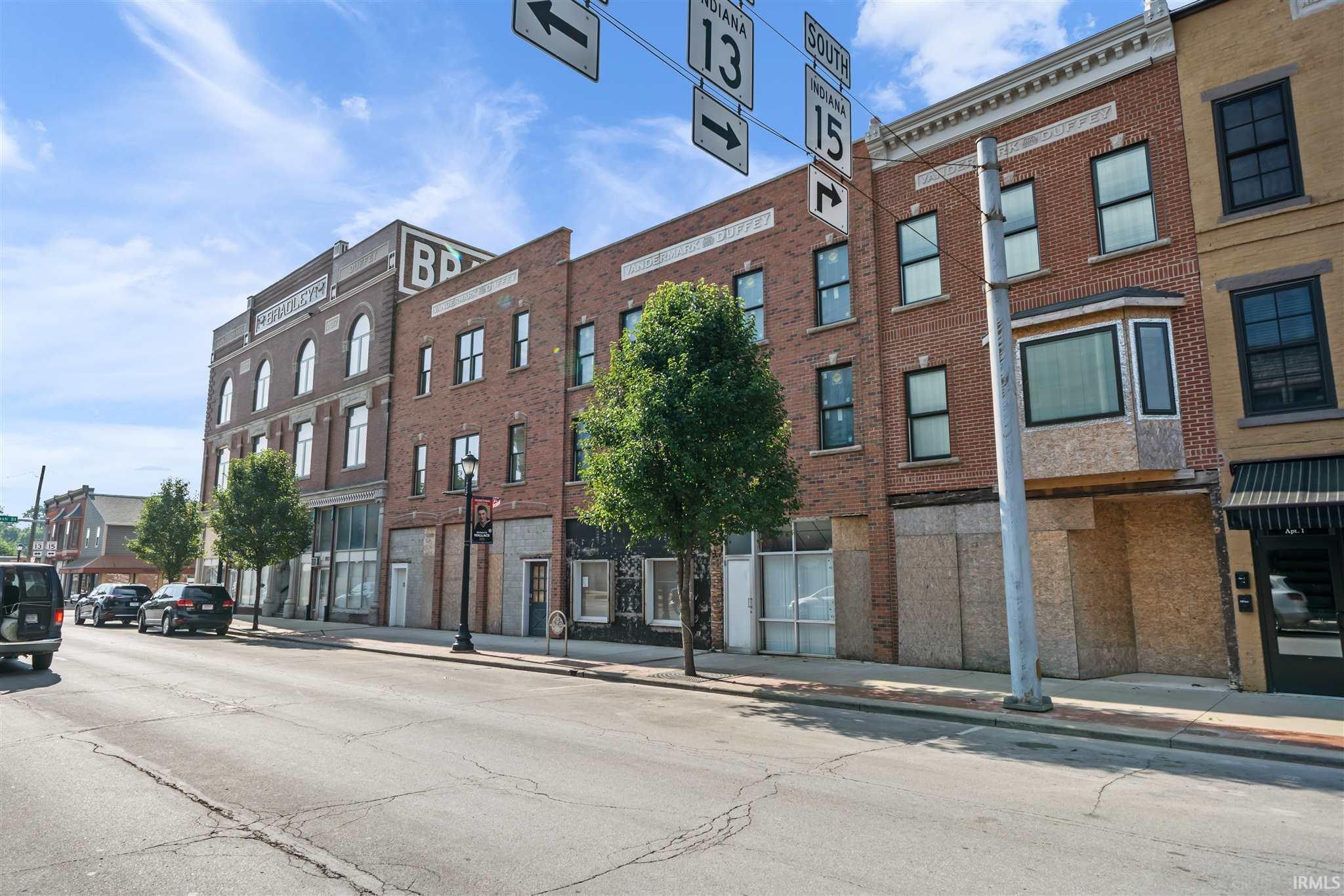 Photo 3 of 35 W Canal Street