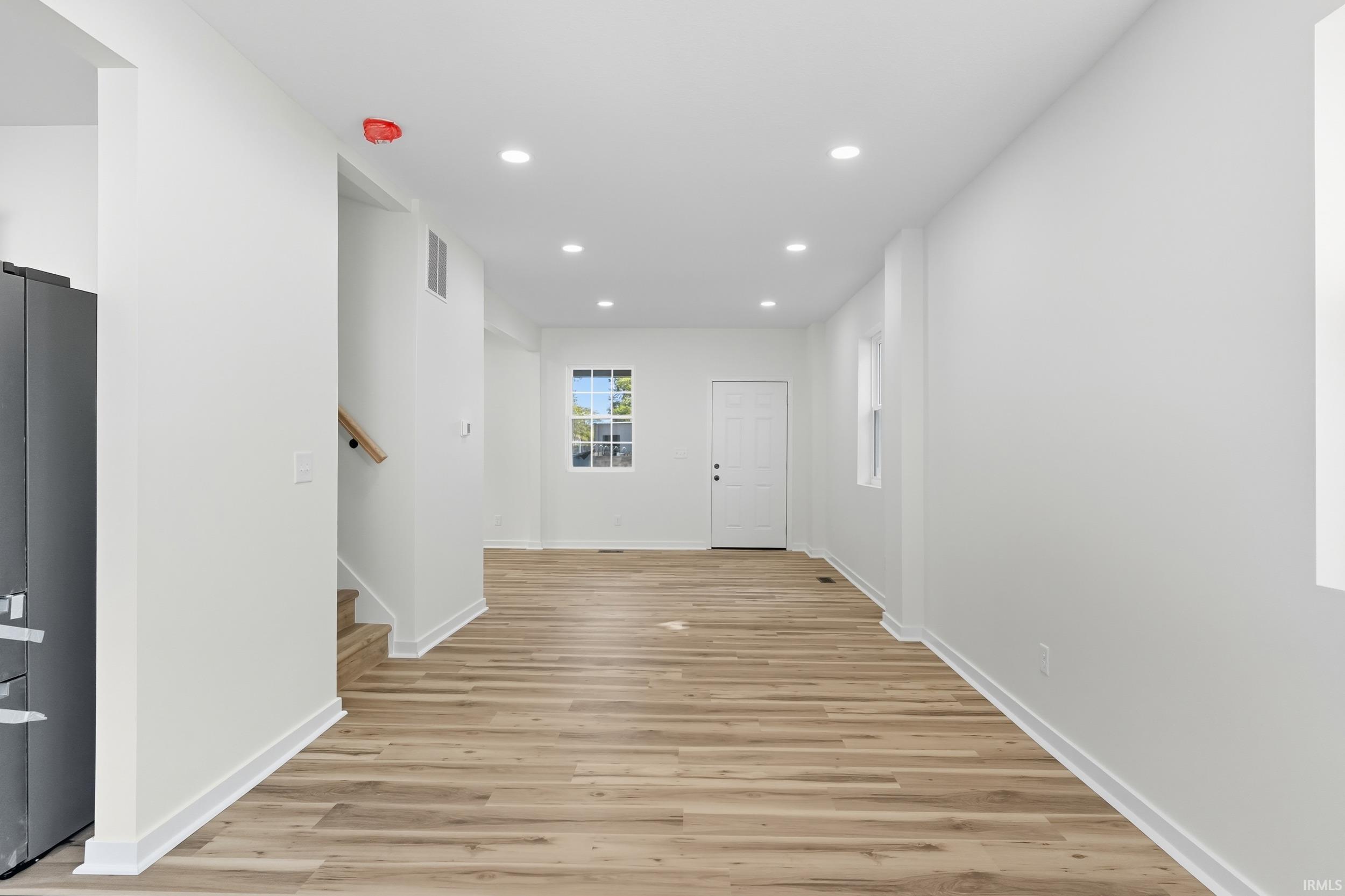 Photo 11 of 733 Growth Avenue