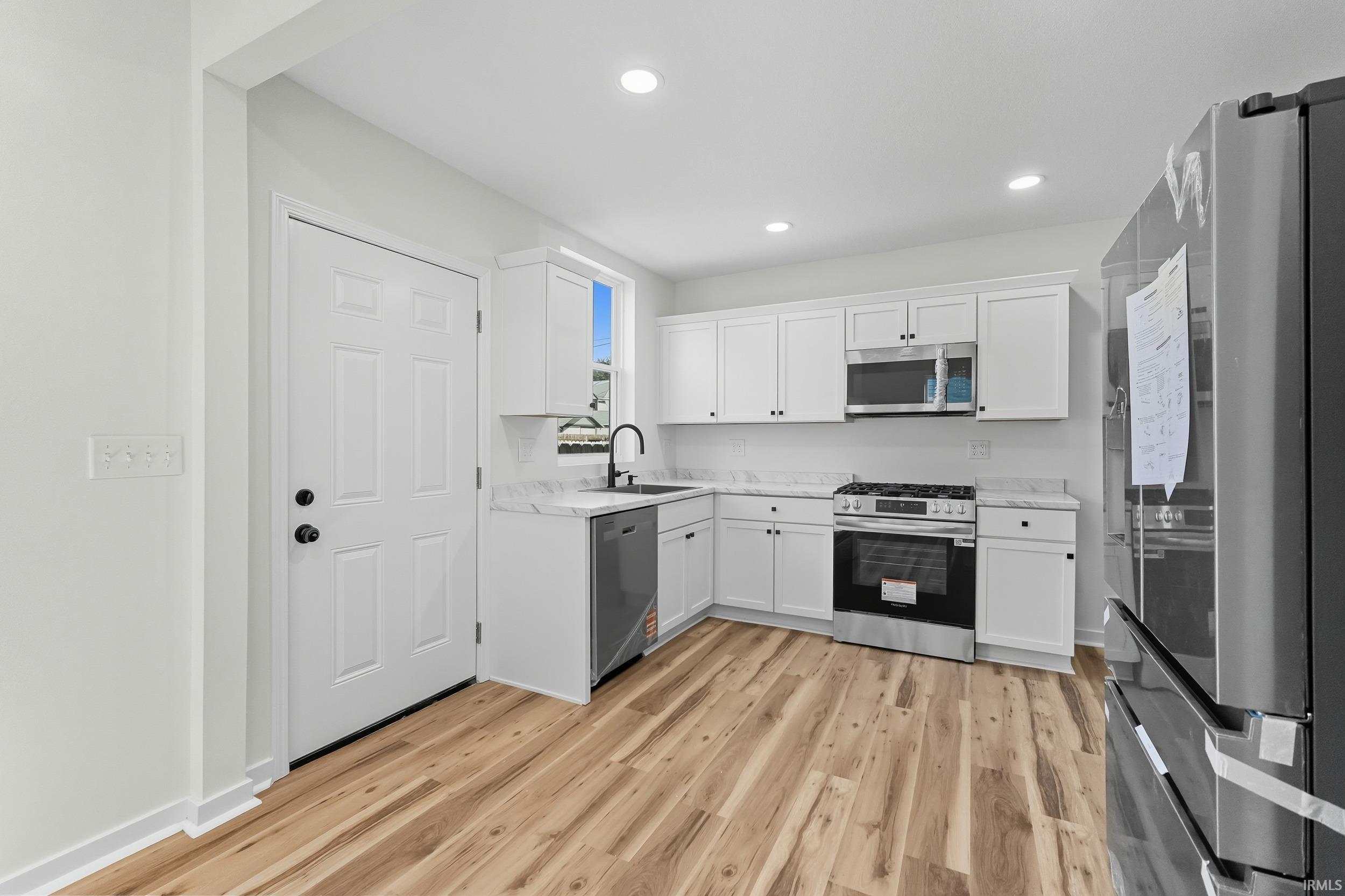 Photo 12 of 733 Growth Avenue