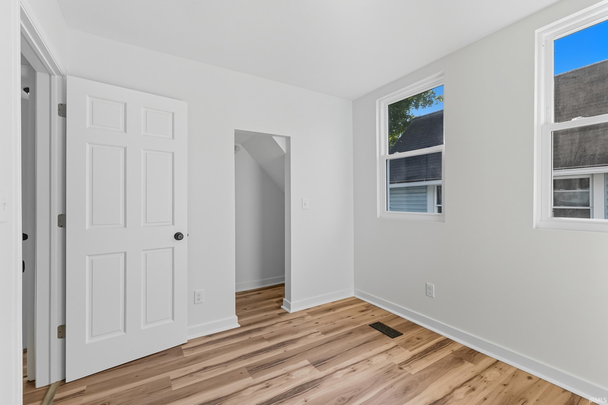 Photo 25 of 733 Growth Avenue