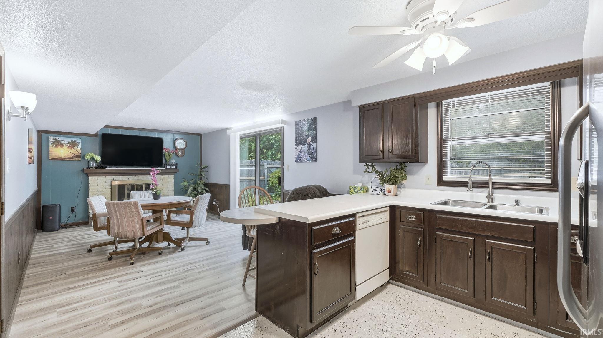 Photo 11 of 4011 Thornbury Place