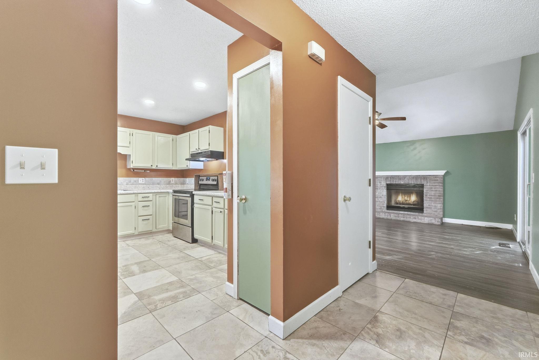 Photo 3 of 5932 Horseshoe Bend