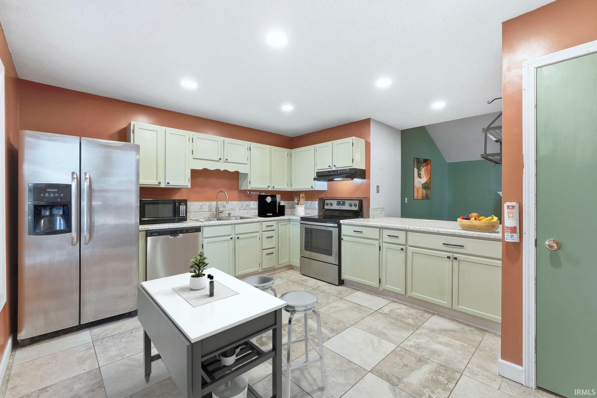 Photo 4 of 5932 Horseshoe Bend