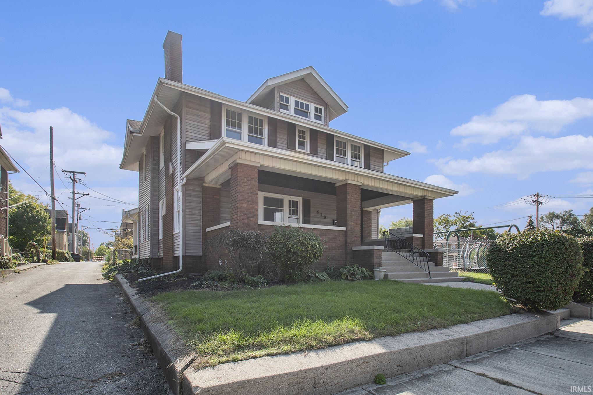 Photo 17 of 419 W High Street