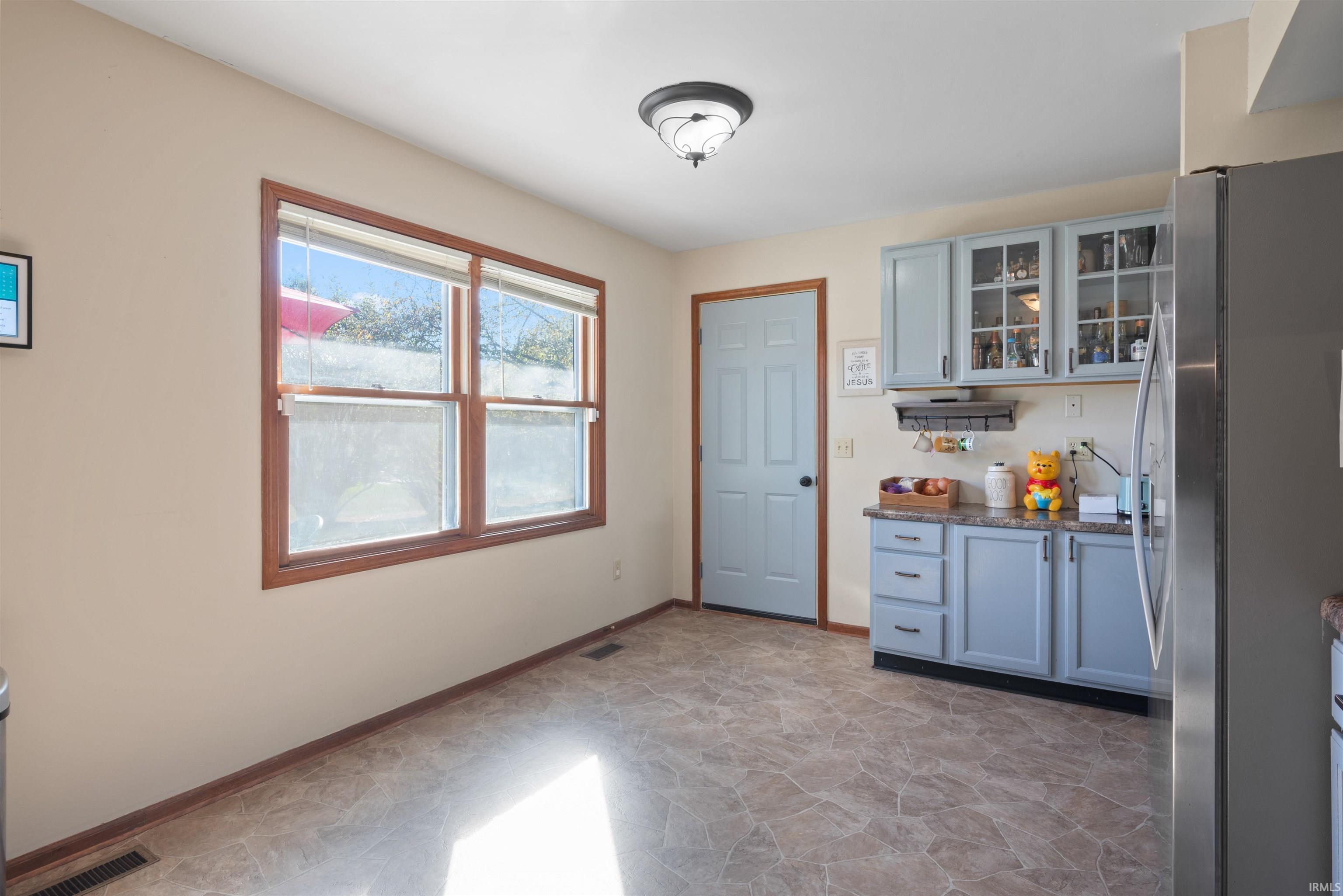 Photo 14 of 1047 Steven Court