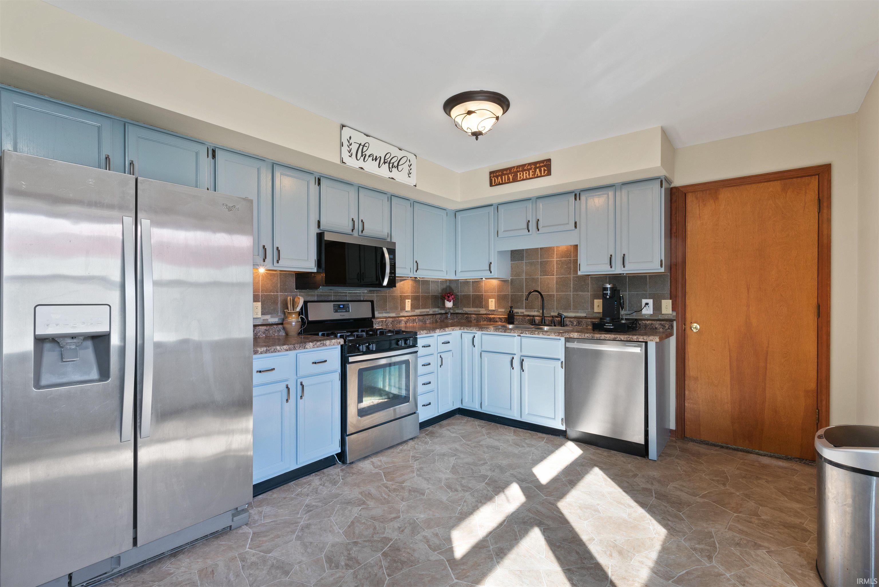 Photo 15 of 1047 Steven Court