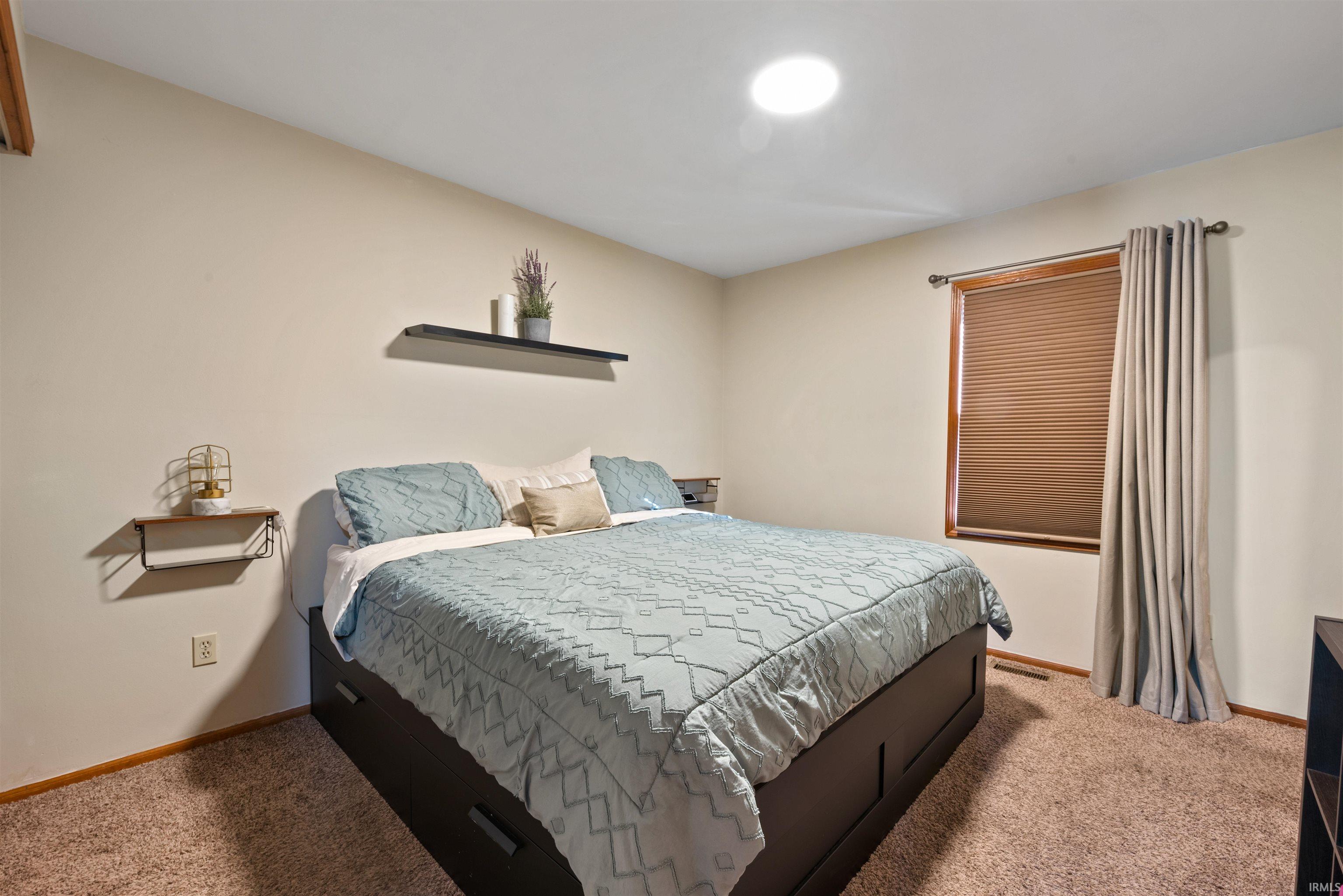 Photo 4 of 1047 Steven Court