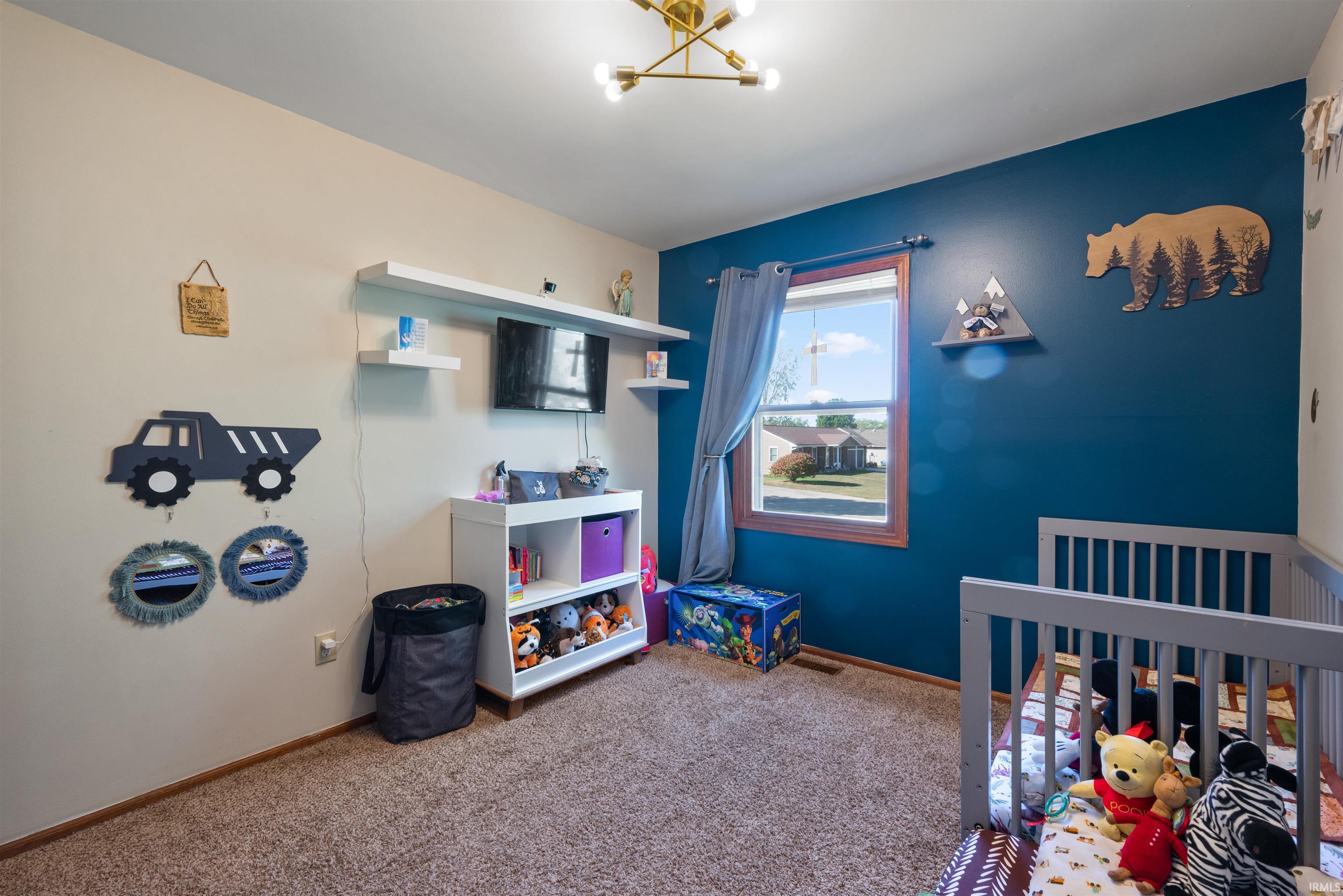 Photo 7 of 1047 Steven Court