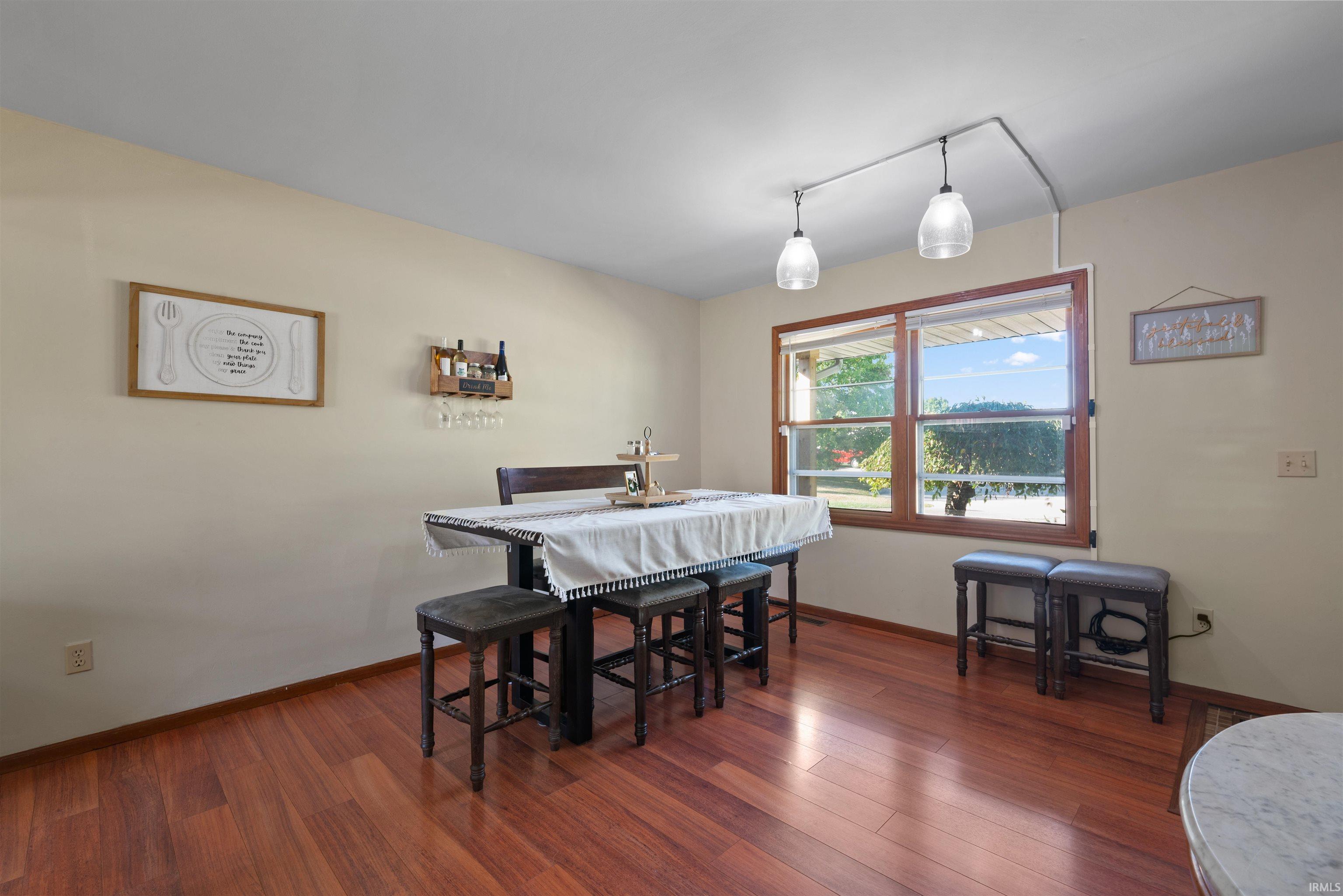 Photo 8 of 1047 Steven Court