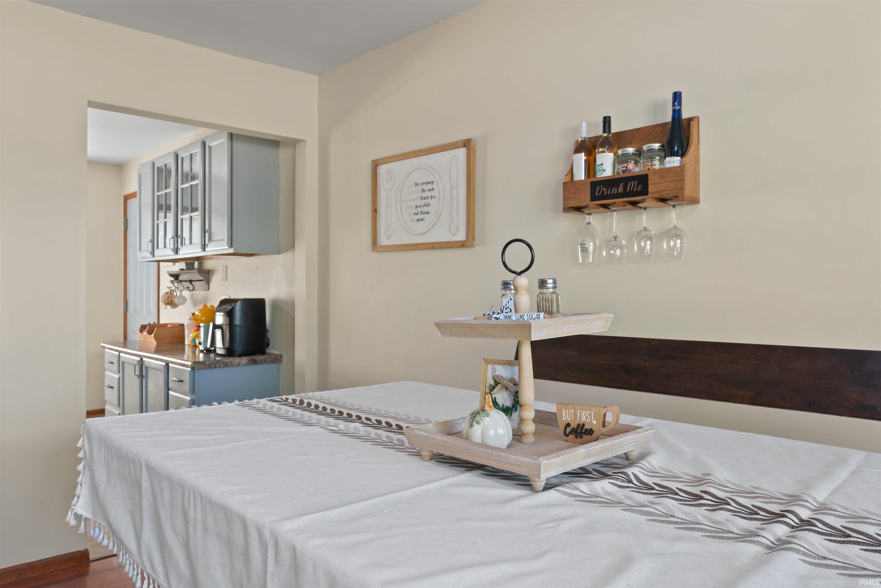 Photo 9 of 1047 Steven Court