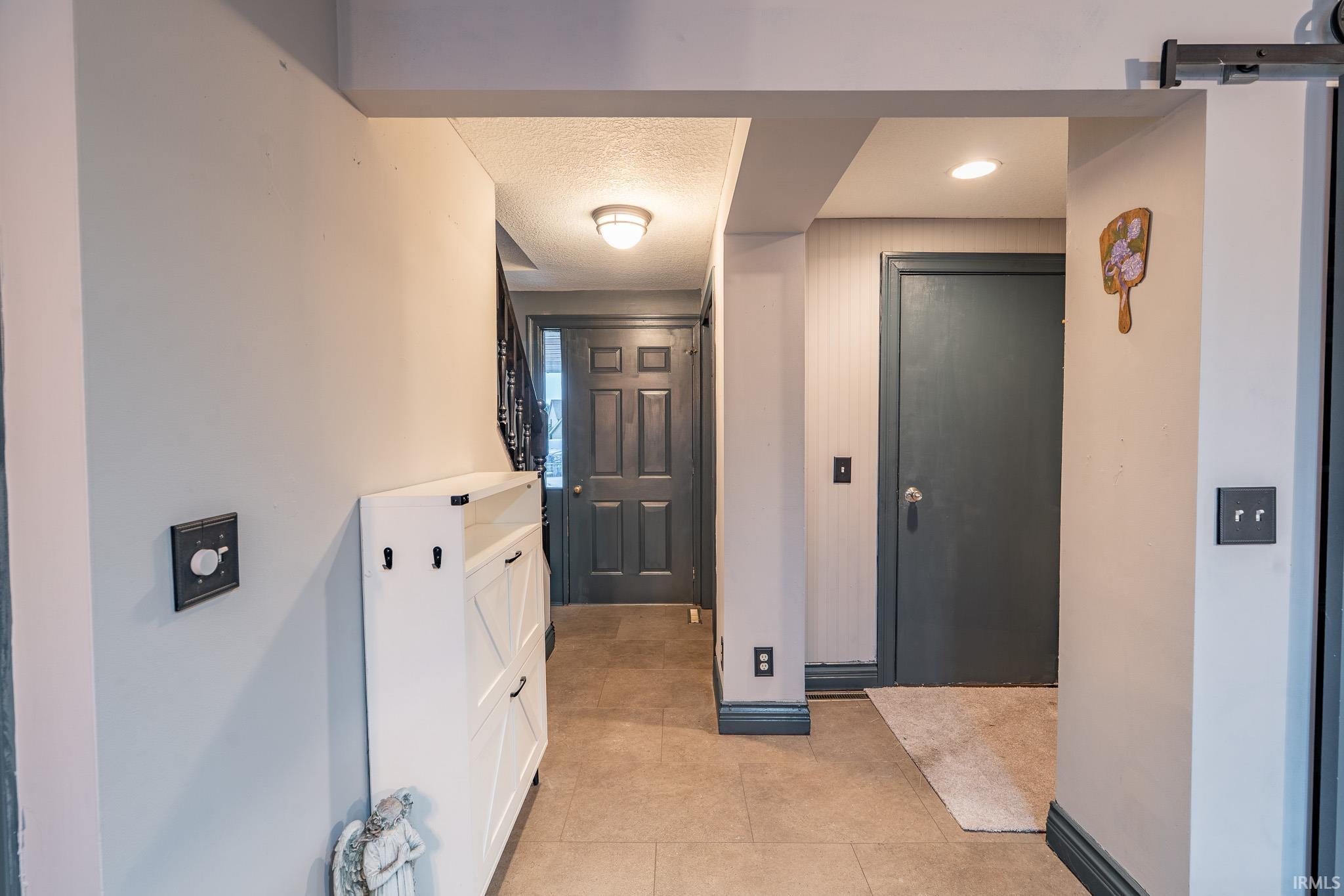 Photo 11 of 1570 Canterbury Court