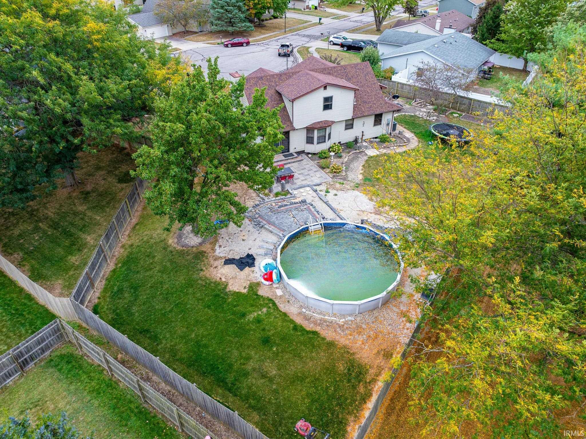 Photo 33 of 1570 Canterbury Court