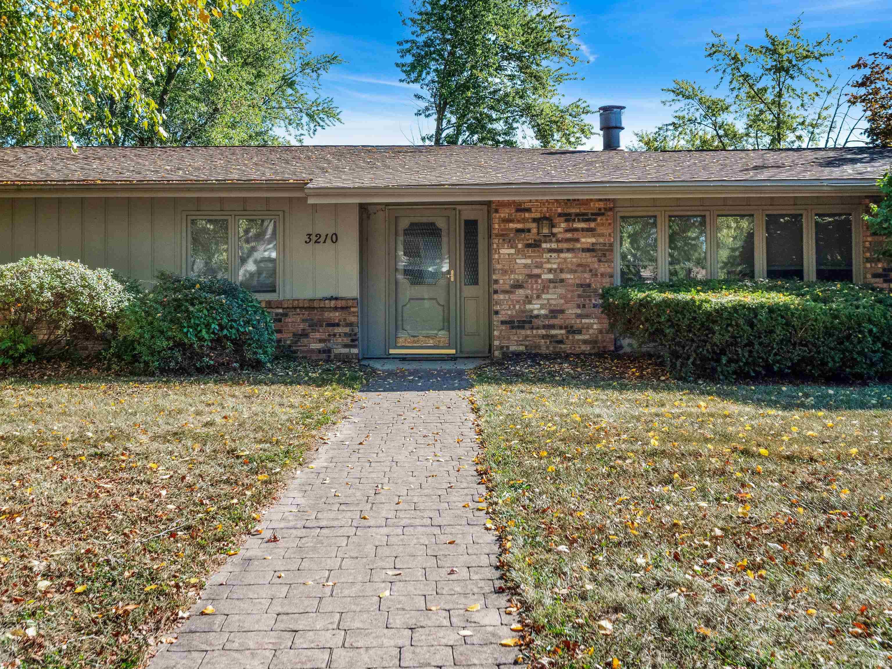 Photo 3 of 3210 Arrowwood Drive