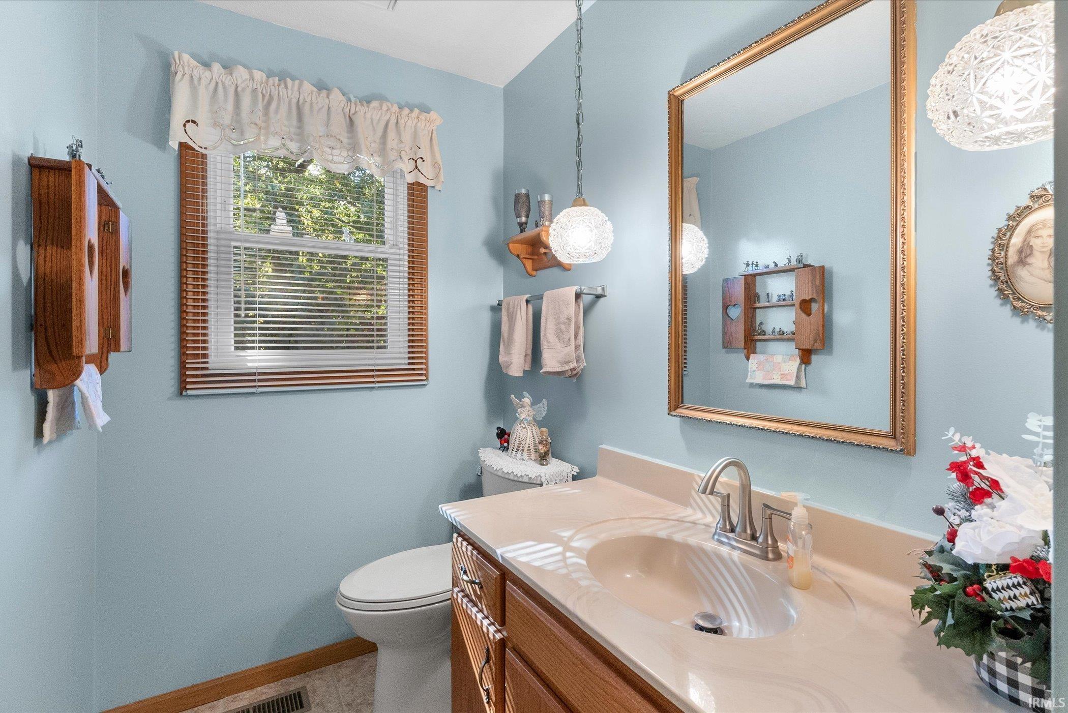 Photo 16 of 2512 Valley Creek Run