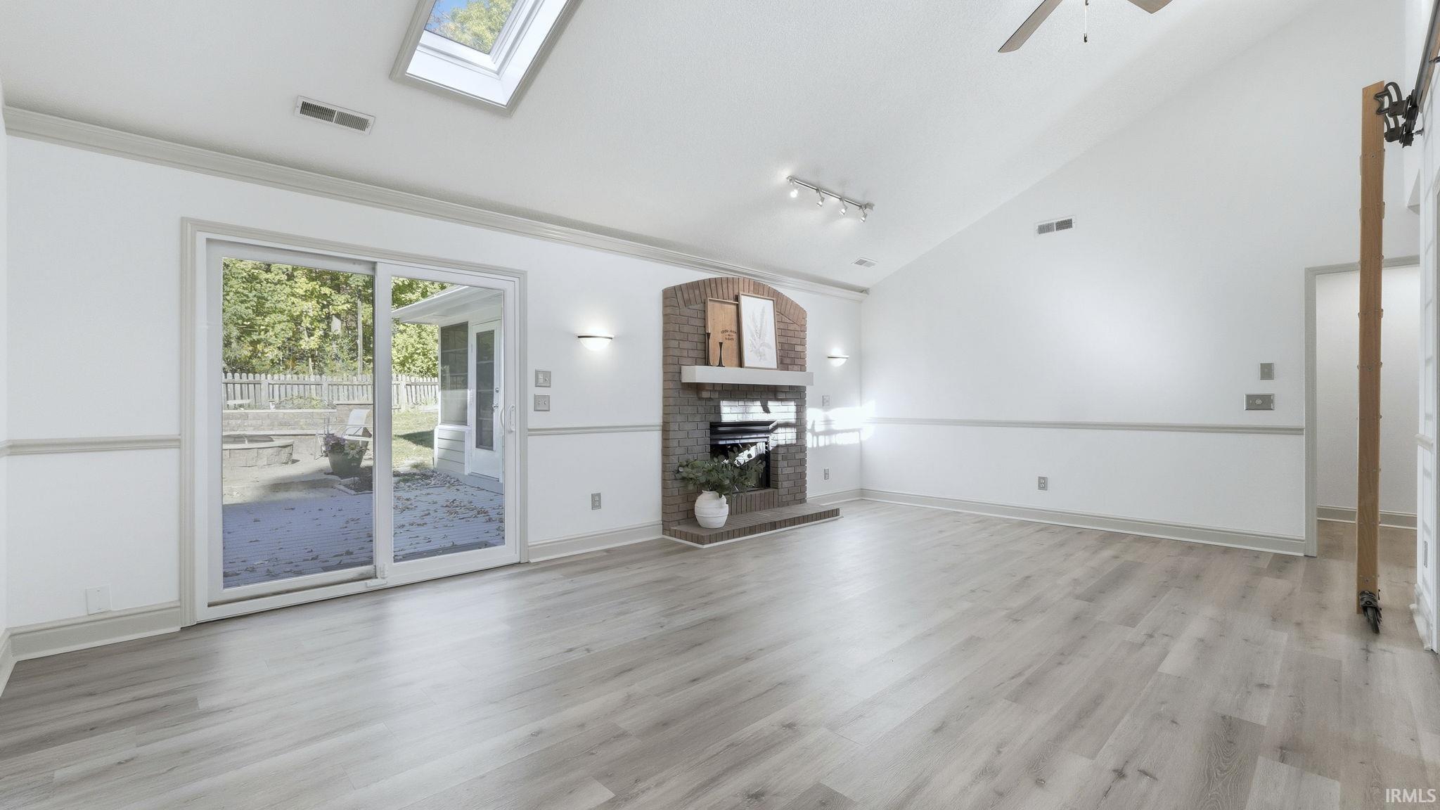 Photo 4 of 1503 Channel Court