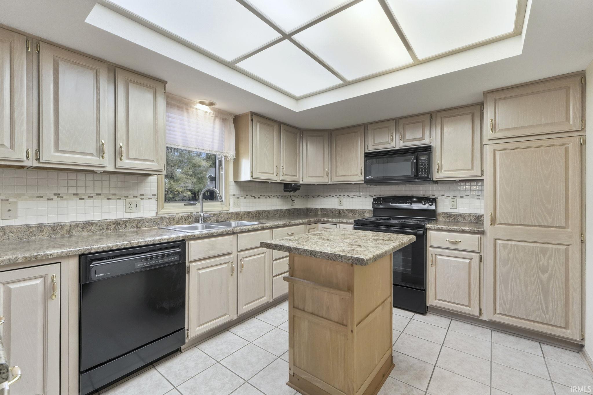 Photo 8 of 10725 Trade Wind Court