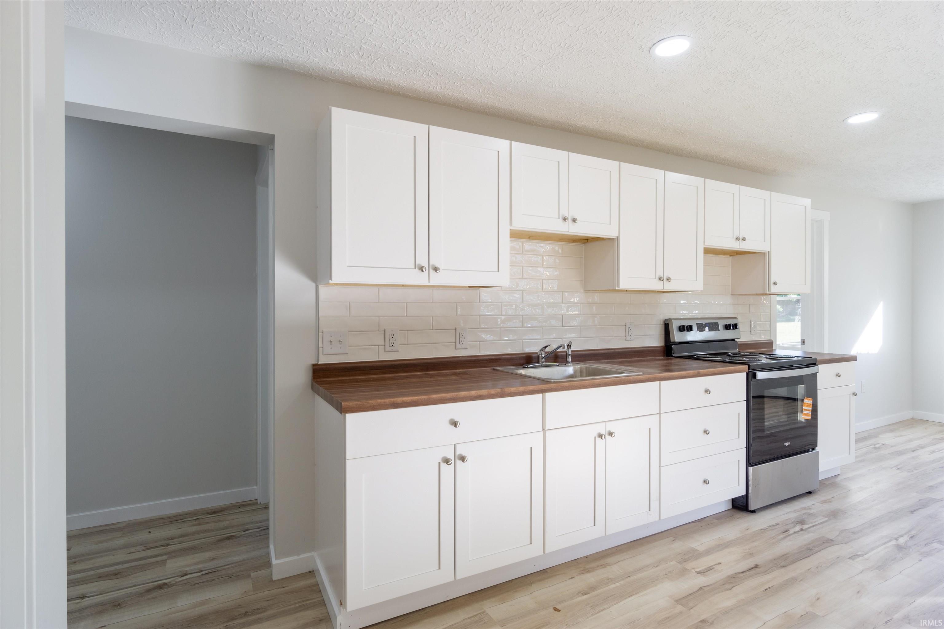 Photo 12 of 416 N Williams Street