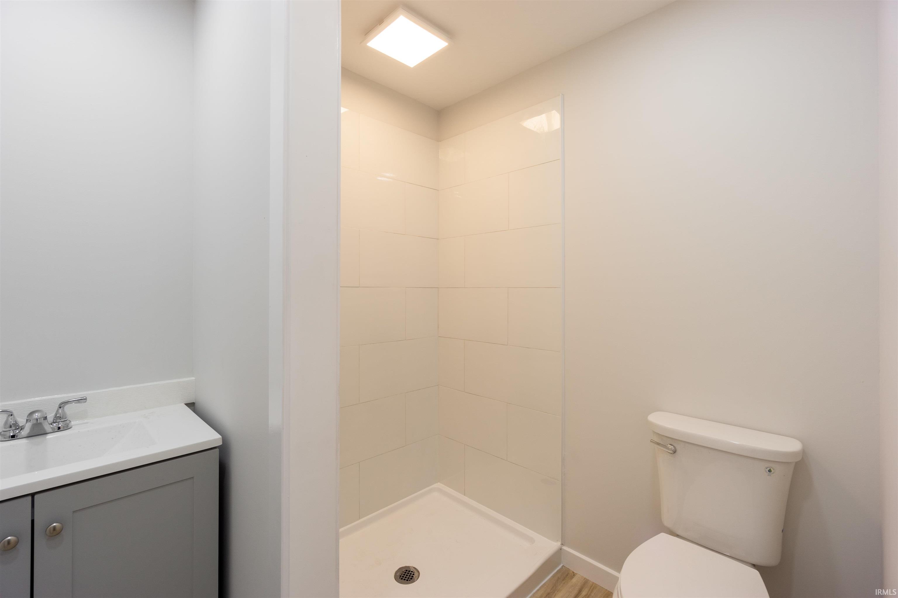 Photo 17 of 416 N Williams Street