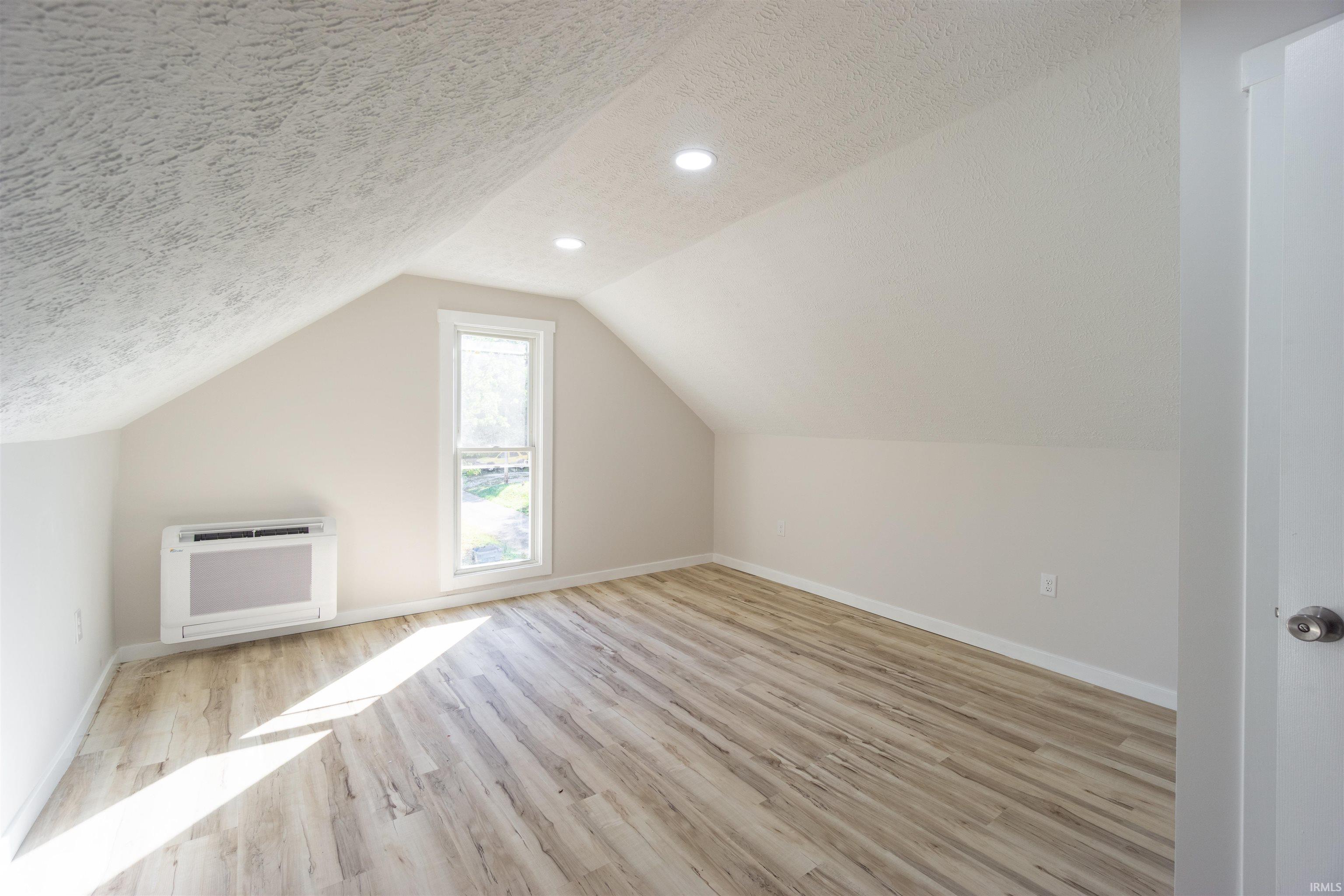 Photo 22 of 416 N Williams Street