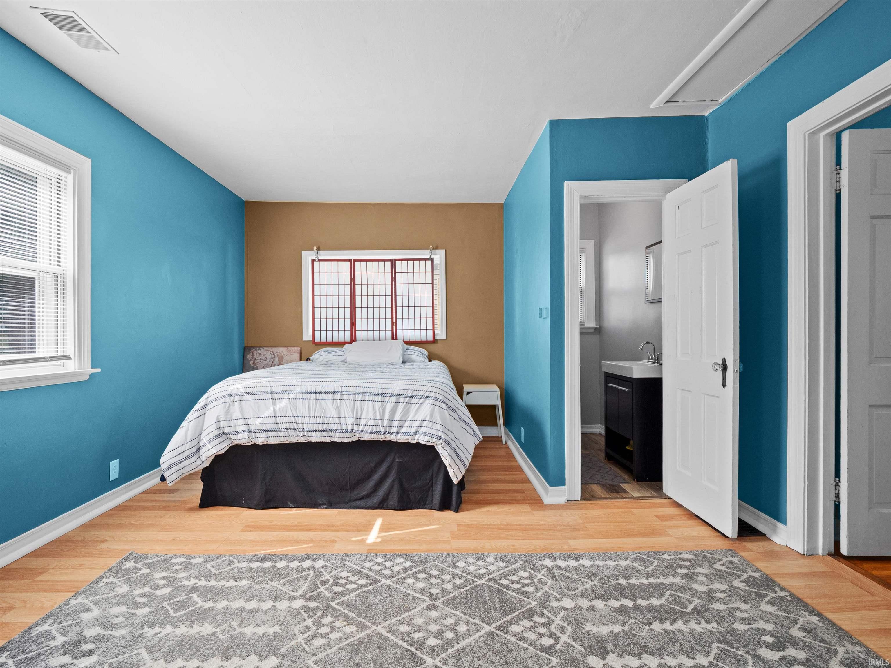 Photo 11 of 801 Kensington Boulevard