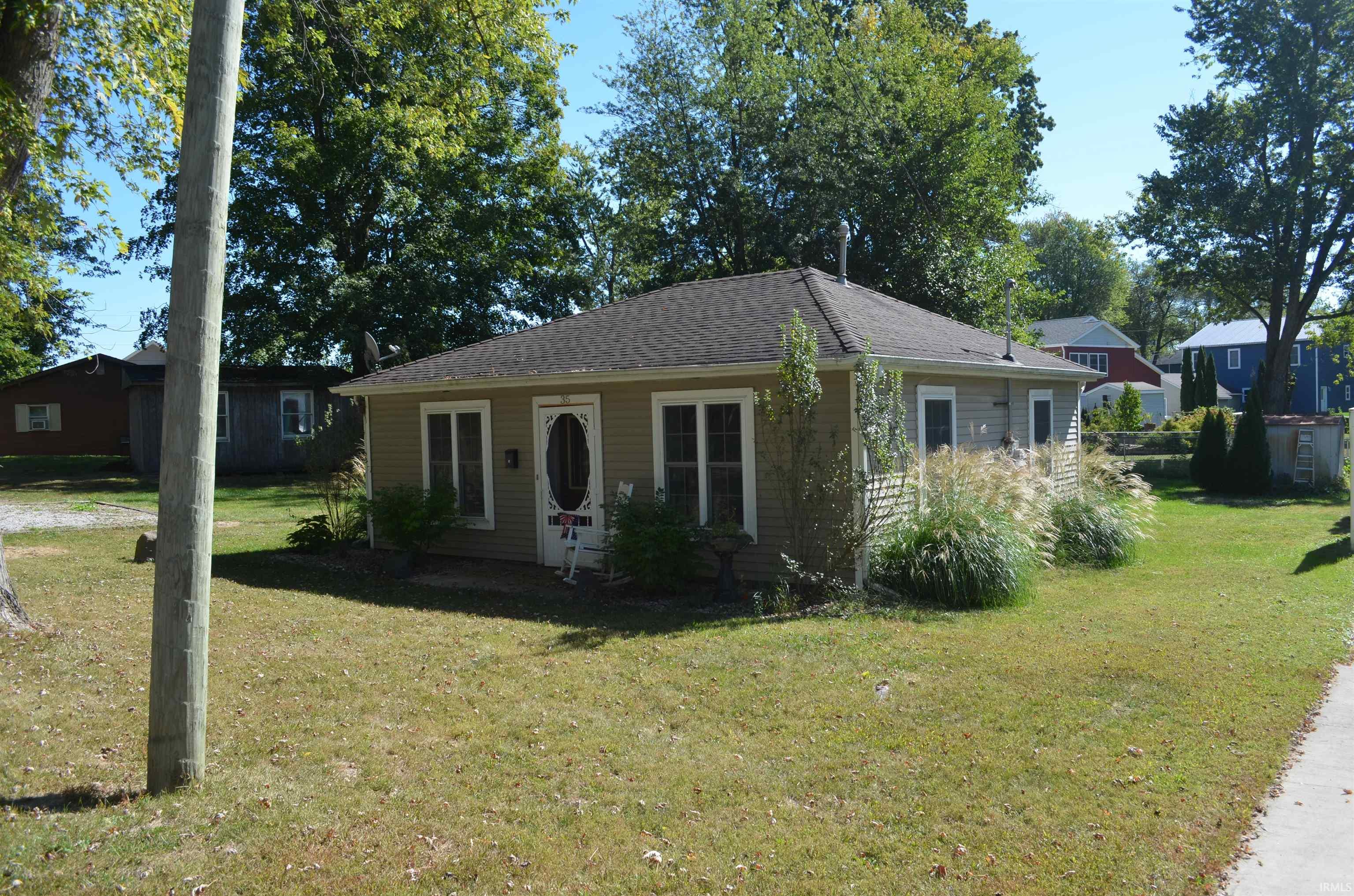 Photo 2 of 35 EMS D25 Lane