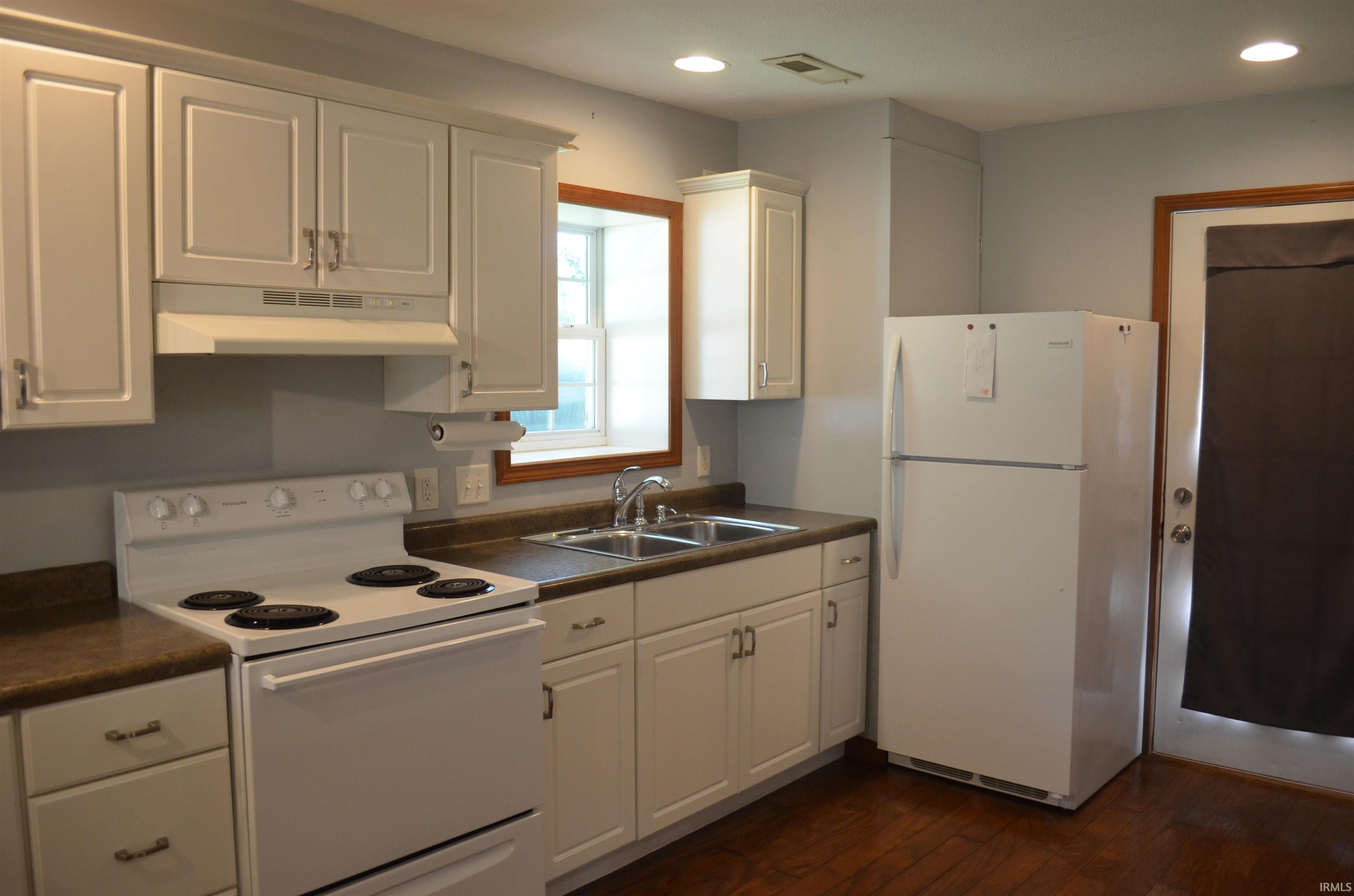 Photo 6 of 35 EMS D25 Lane