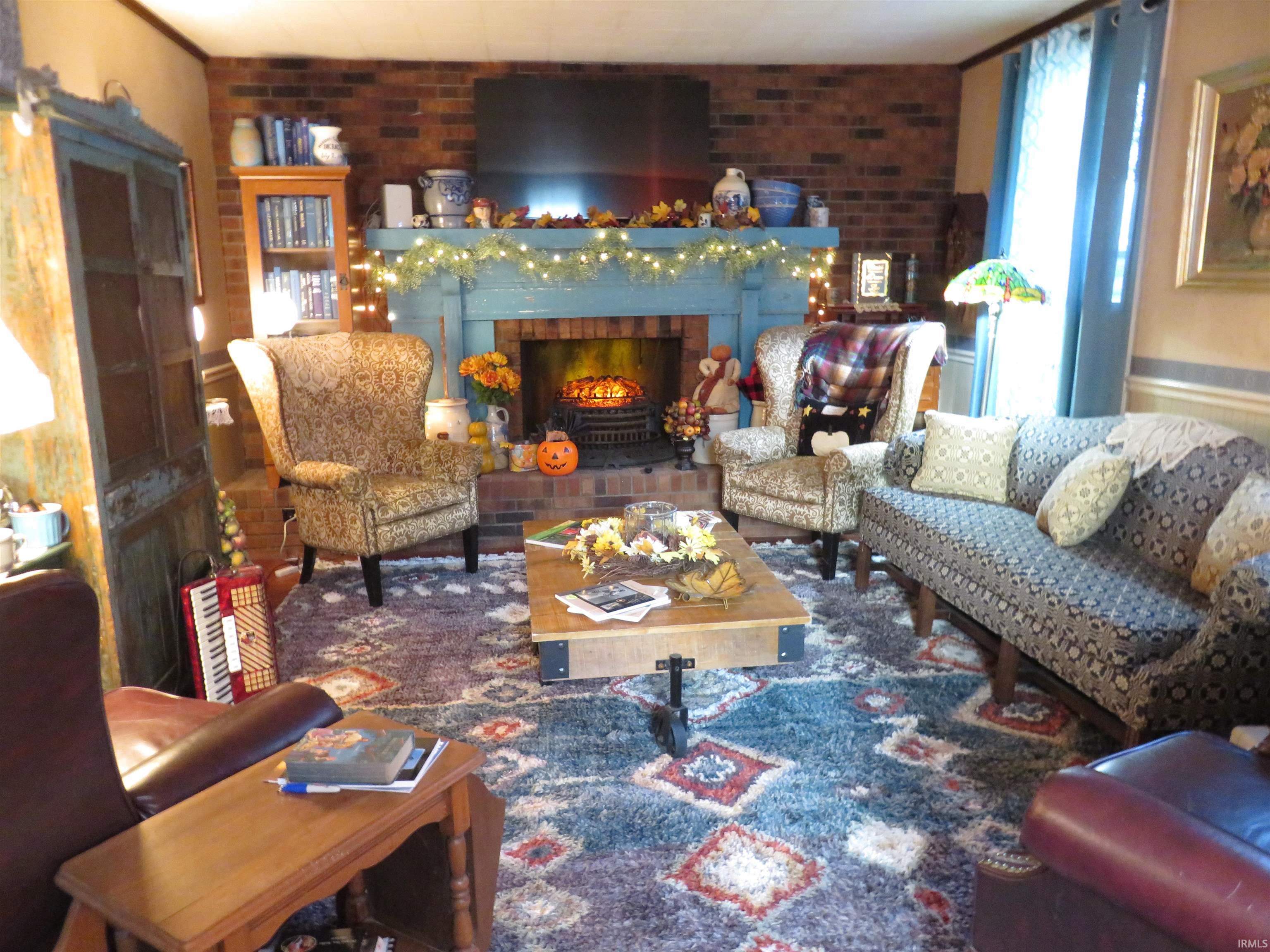 Homes for sale in Madison, IN | 910 E 2nd St, Madison, IN 47250 | MLS# 202541164