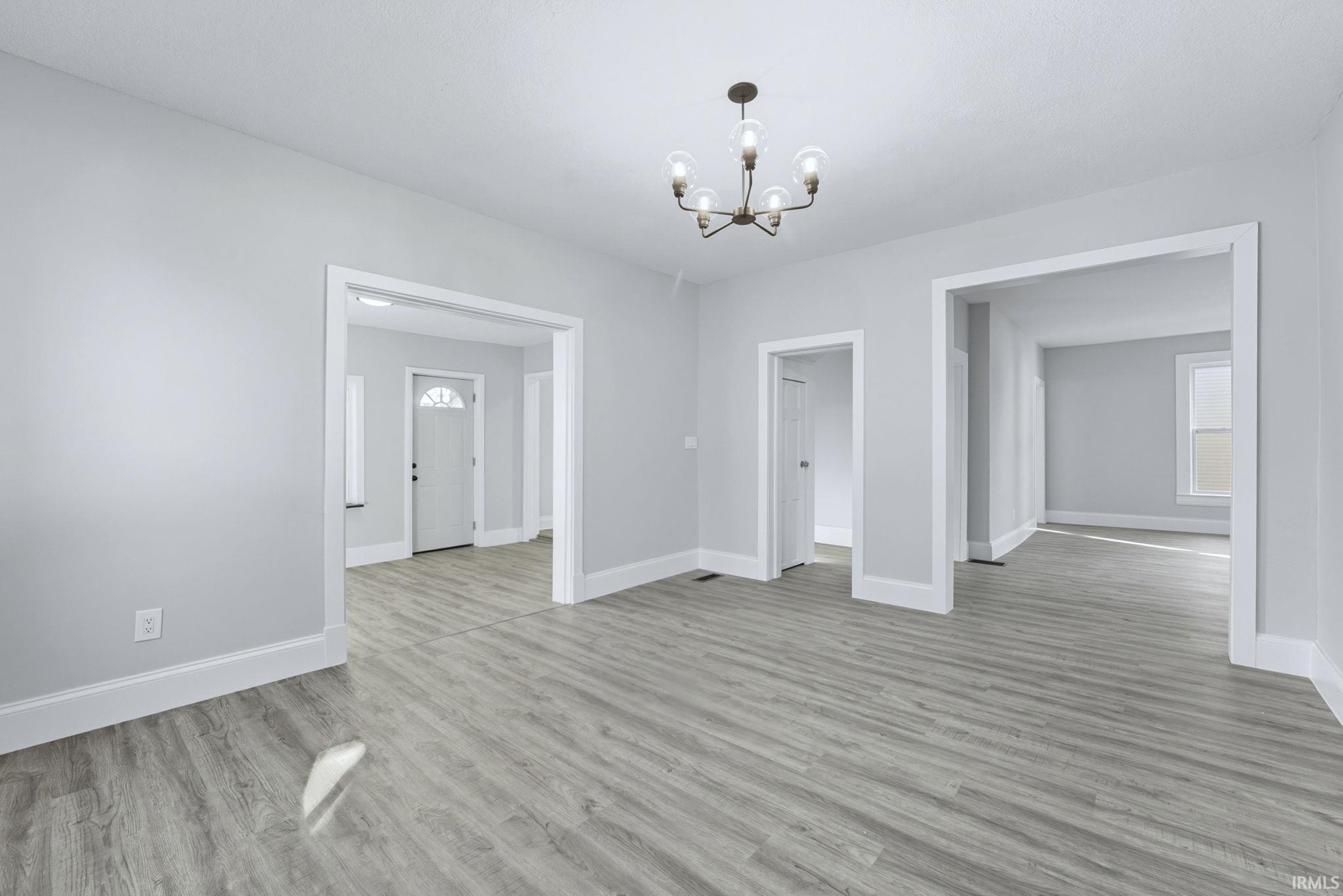 Photo 11 of 404 S Peters Street