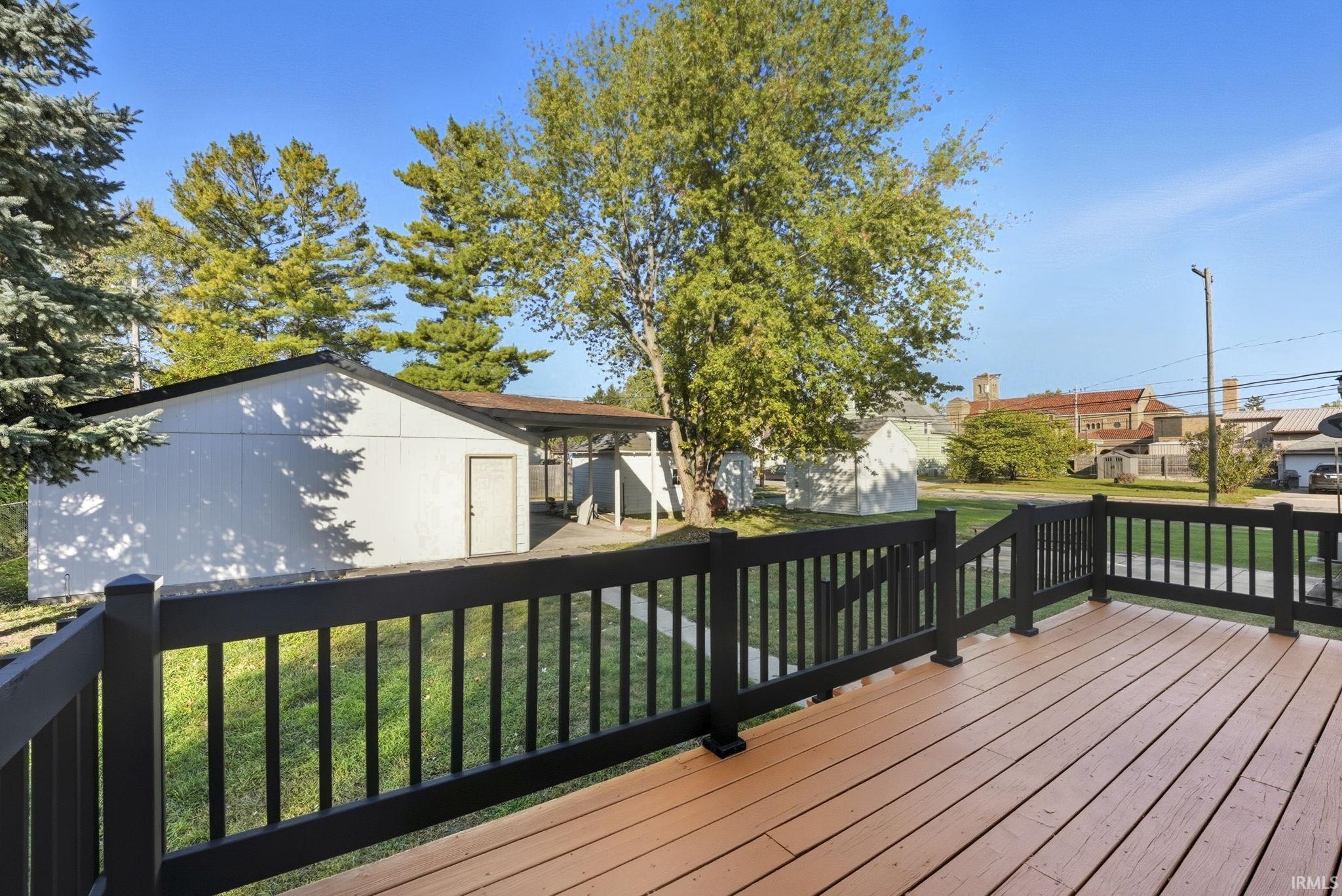 Photo 33 of 404 S Peters Street