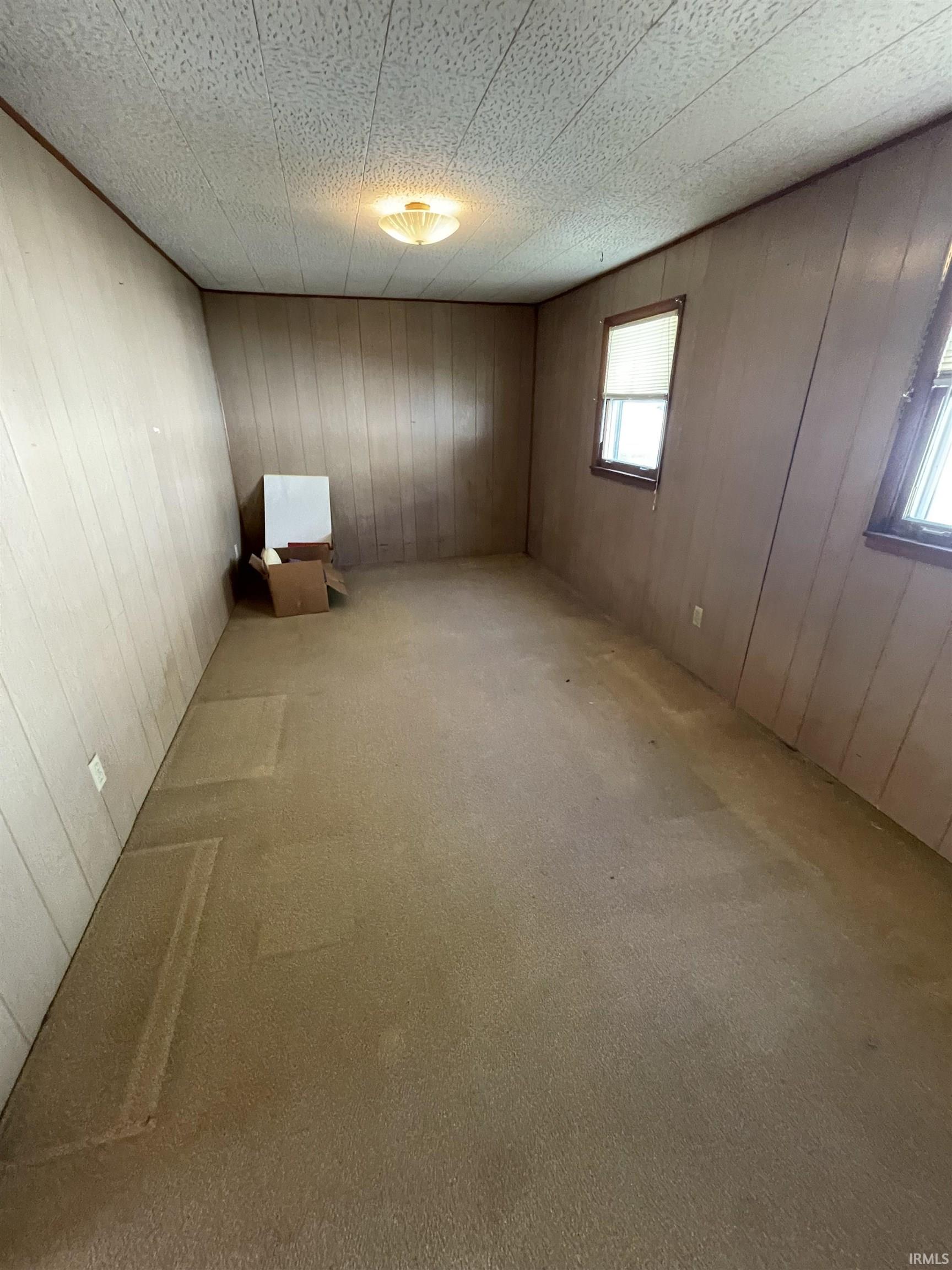 Photo 12 of 2526 Raymond Avenue