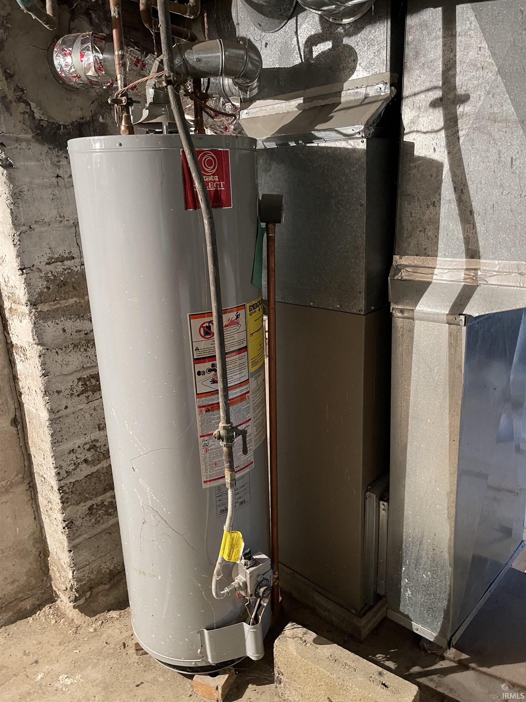 Photo 20 of 2526 Raymond Avenue