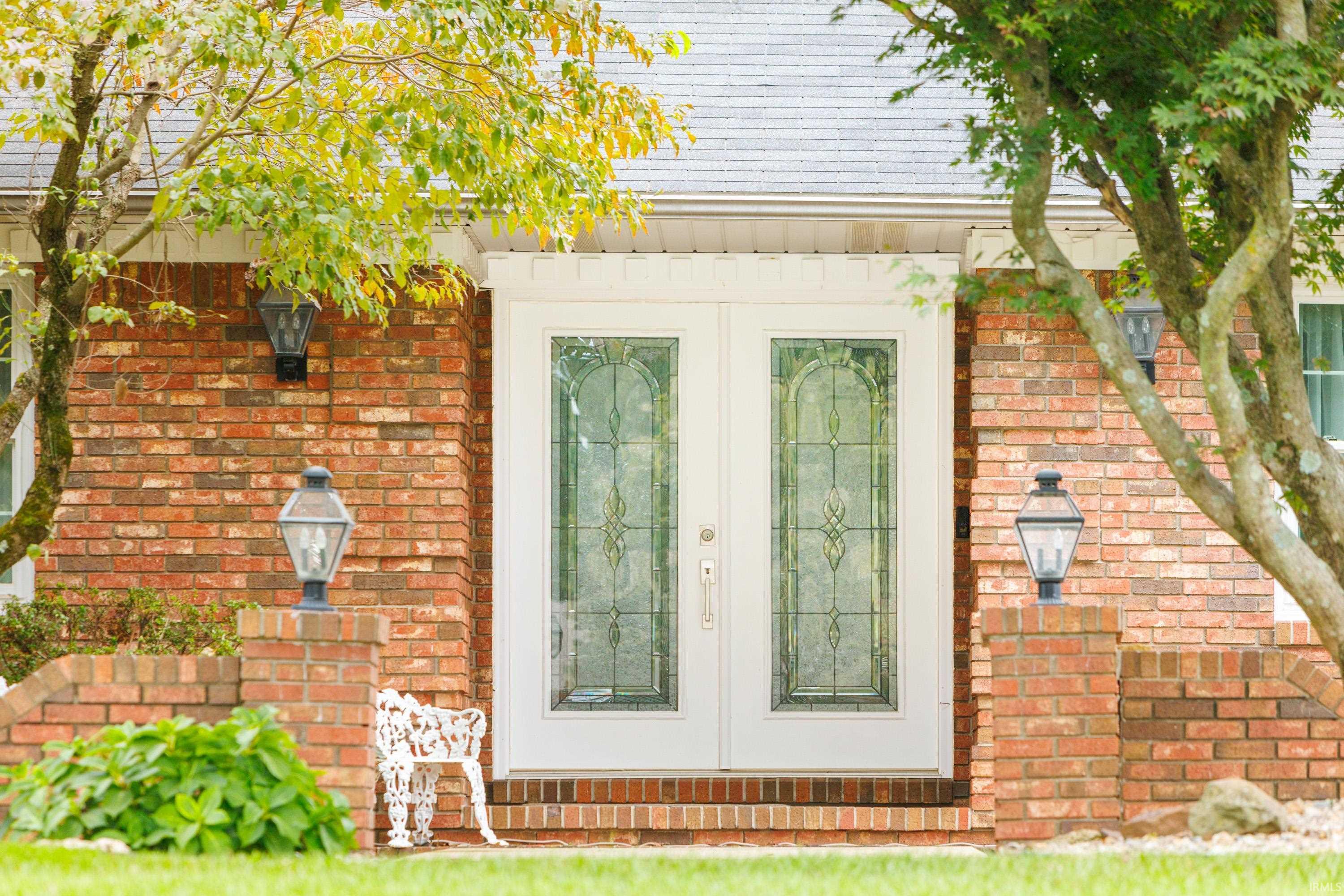 Homes for sale in Vincennes, IN | 3165 Hazelwood Dr, Vincennes, IN 47591 | MLS# 202541206