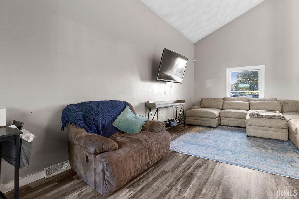 Photo 10 of 22805 Guilford Court