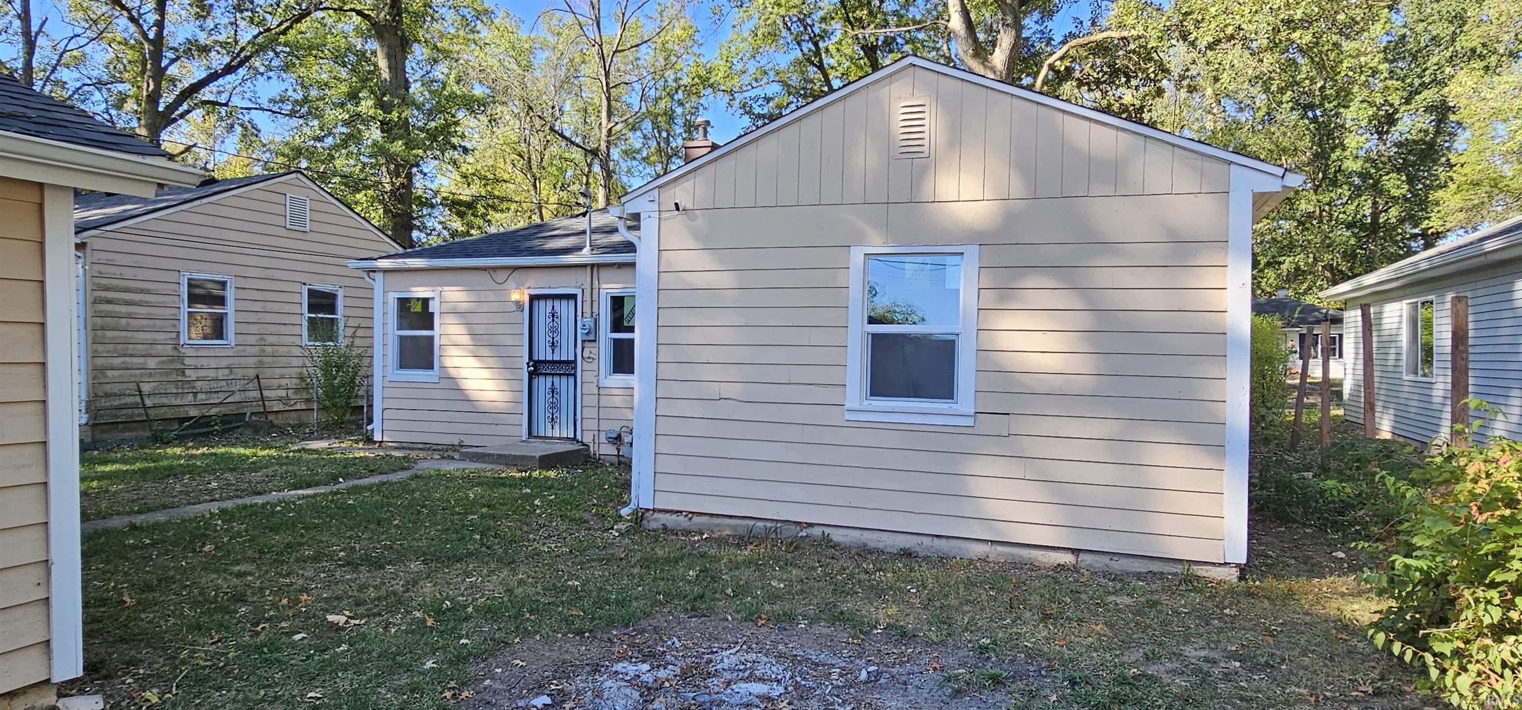 Photo 4 of 4423 Bowser Avenue