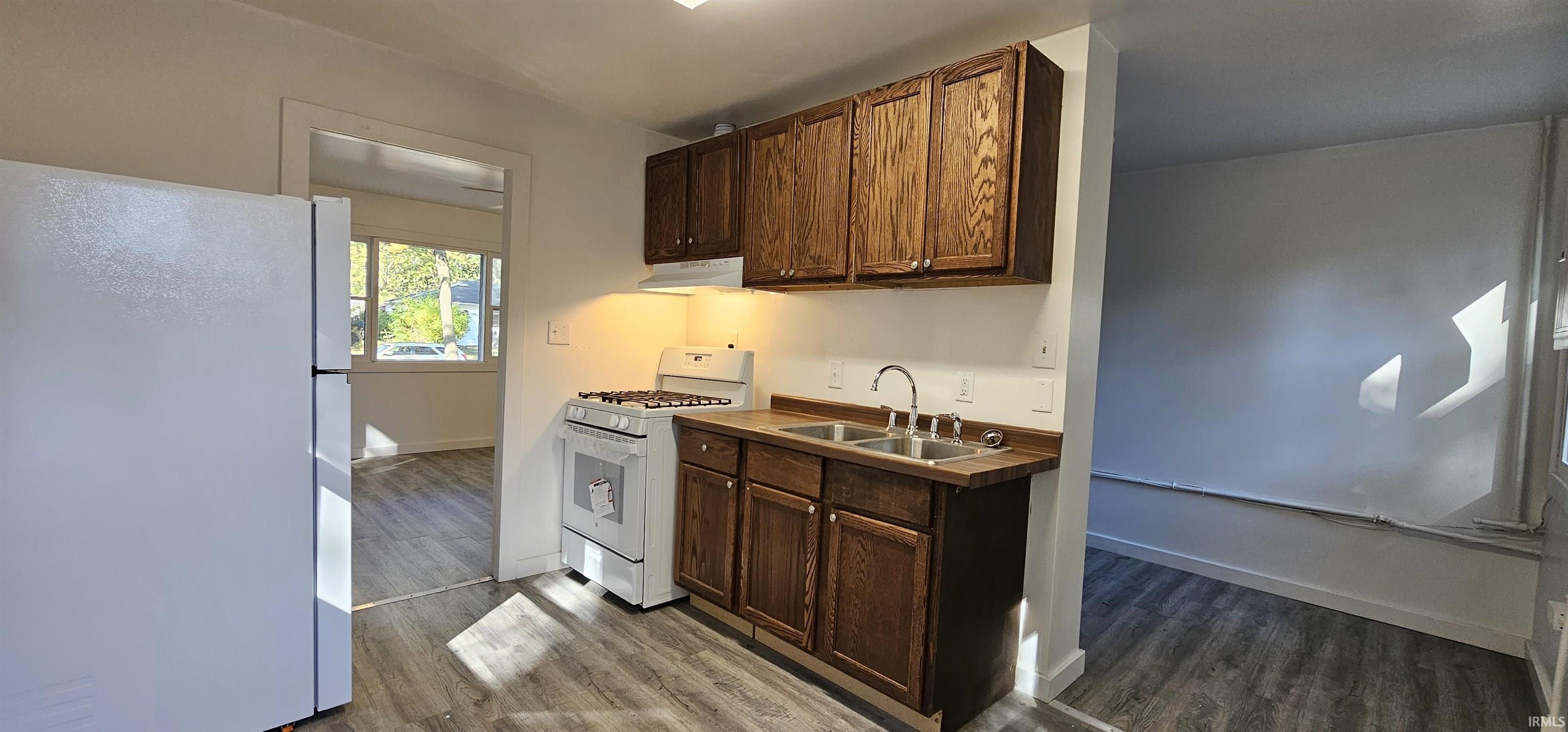 Photo 8 of 4423 Bowser Avenue